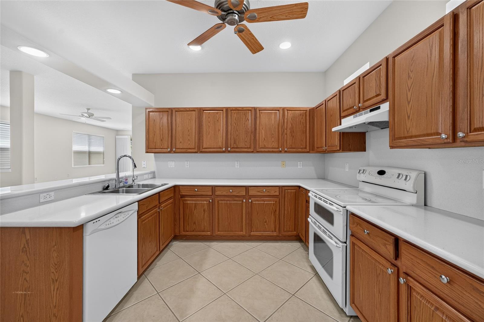 20931 DIAMONTE DR — photo 6