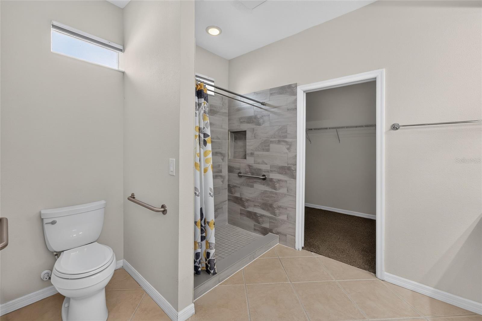 20931 DIAMONTE DR — photo 32