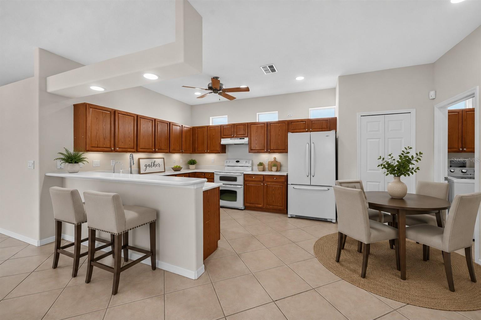 20931 DIAMONTE DR — photo 4