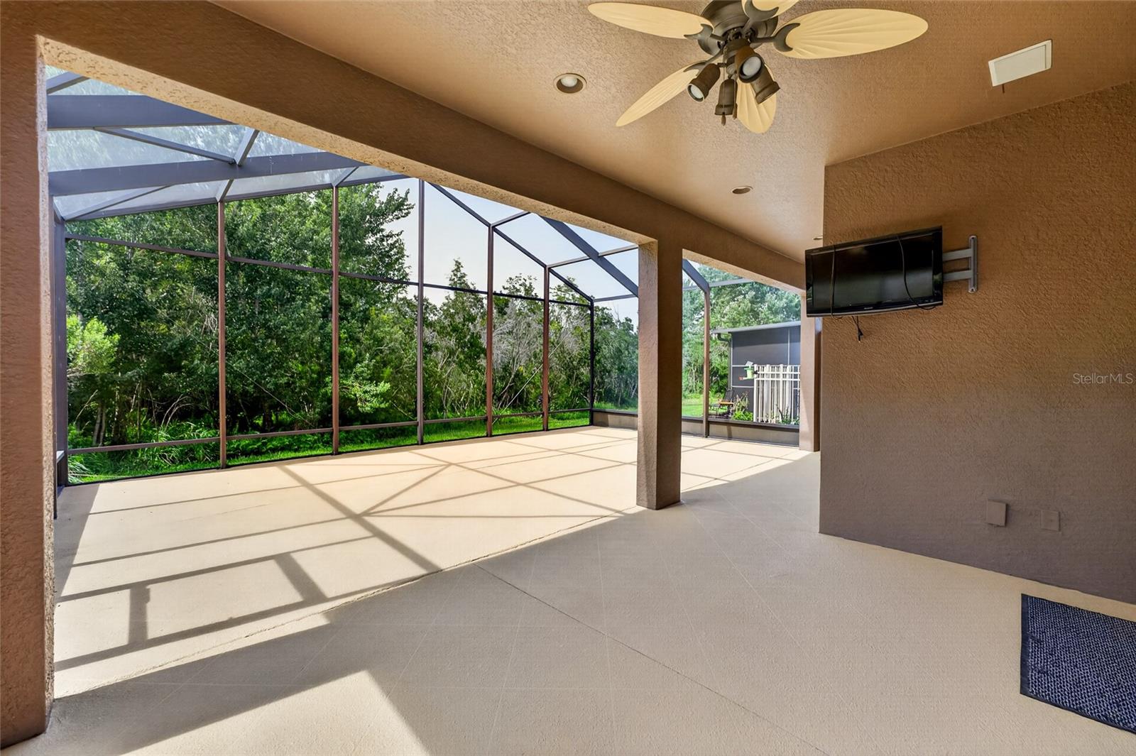 20931 DIAMONTE DR — photo 54