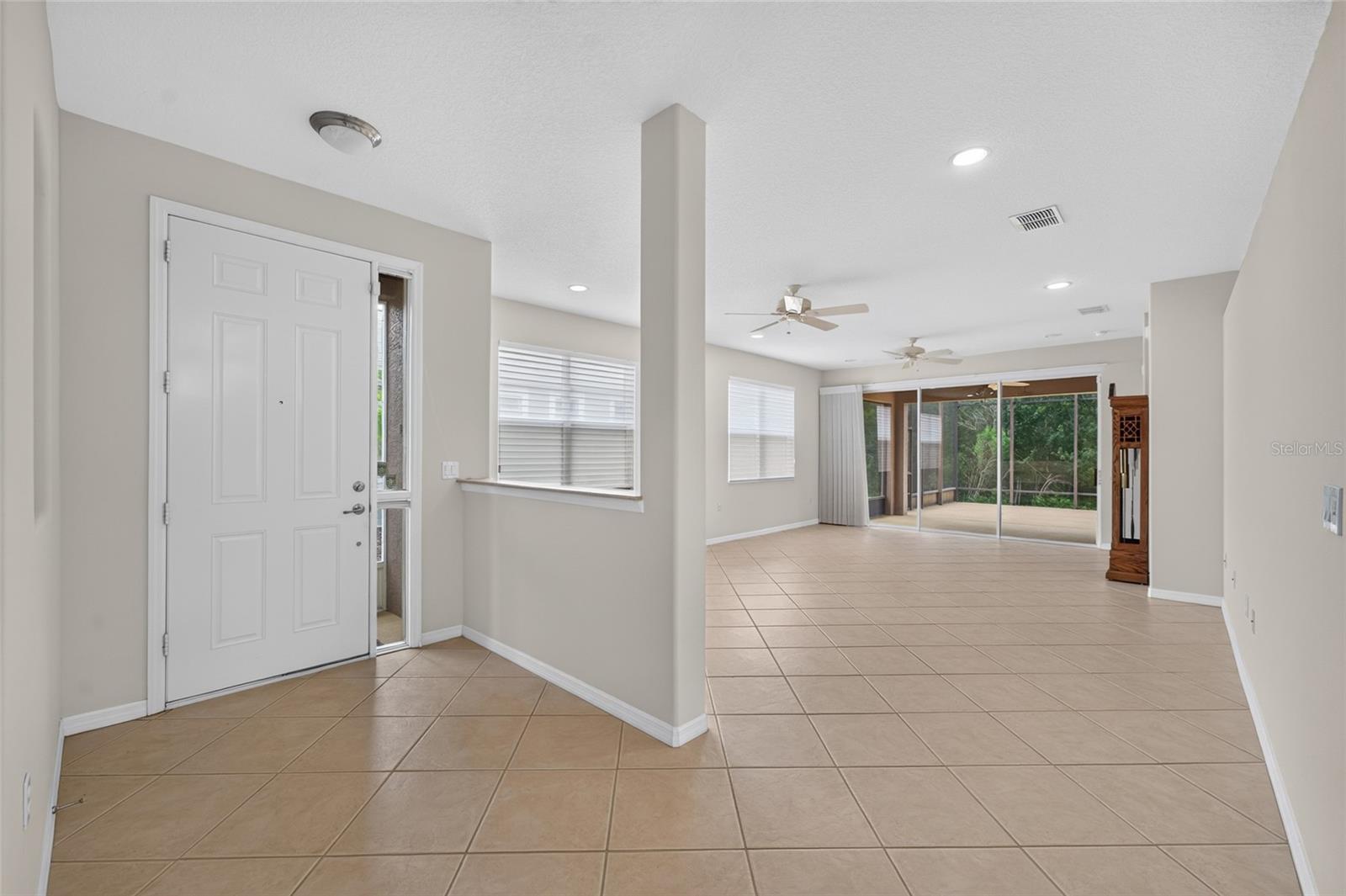 20931 DIAMONTE DR — photo 11