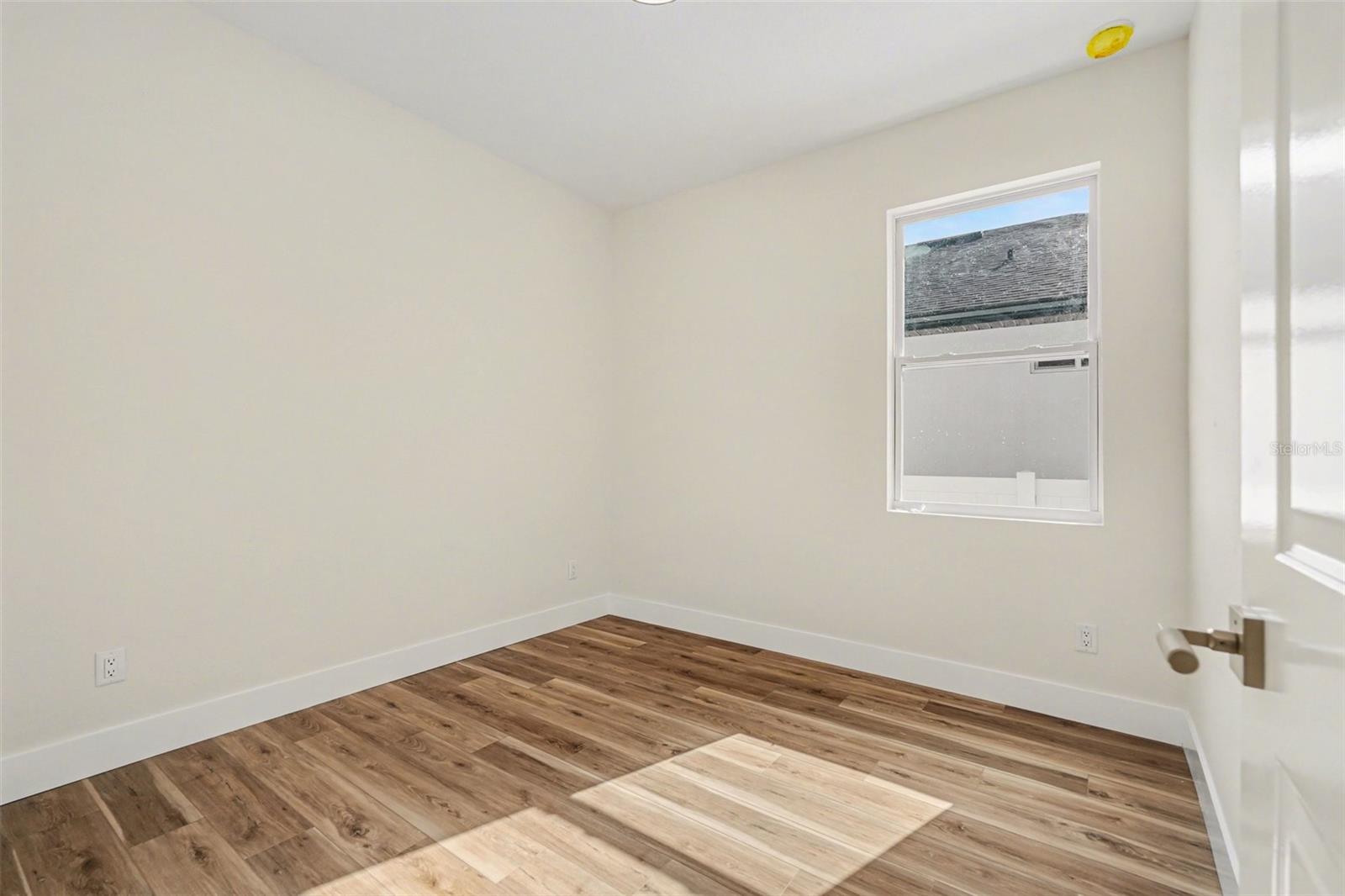 1719 W PERIO ST — photo 21