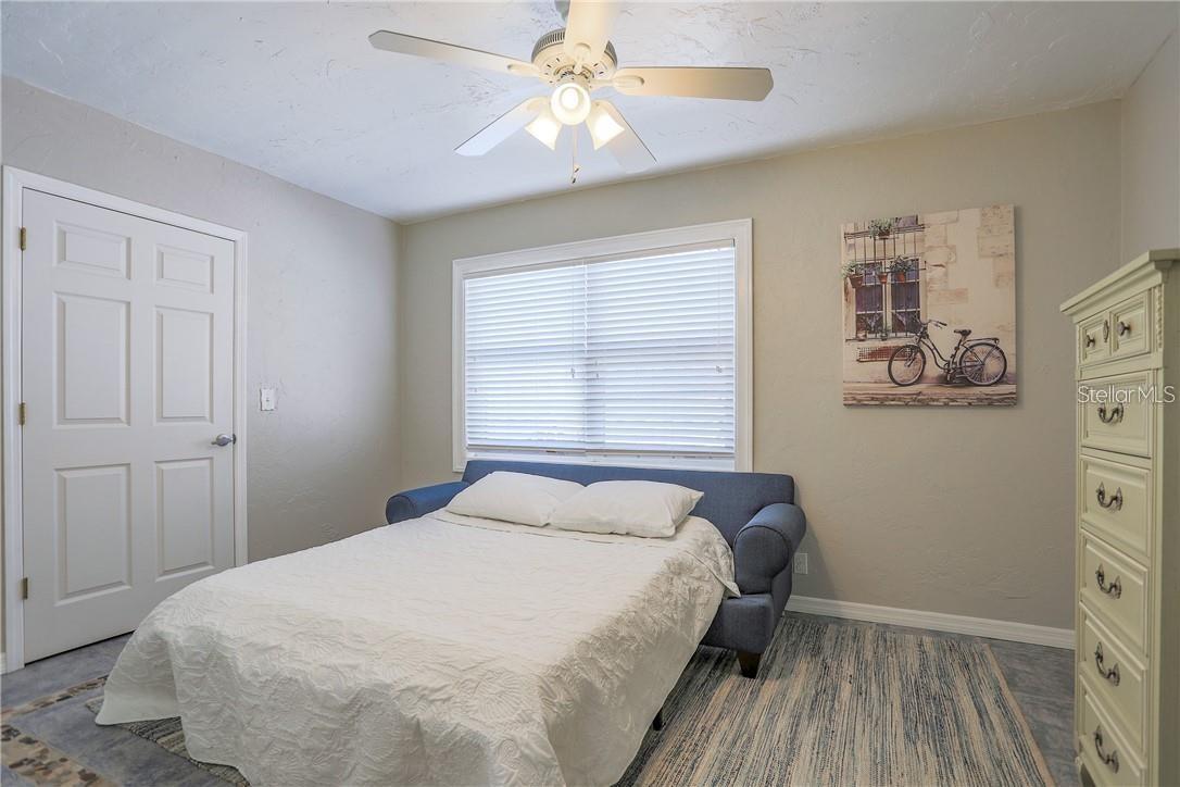 2907 HYDE PARK ST — photo 20