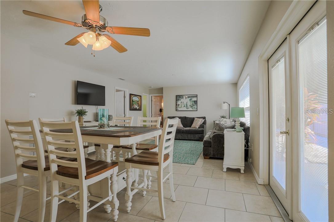 2907 HYDE PARK ST — photo 3