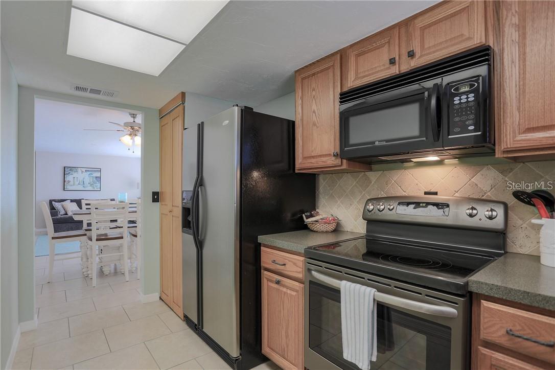 2907 HYDE PARK ST — photo 6