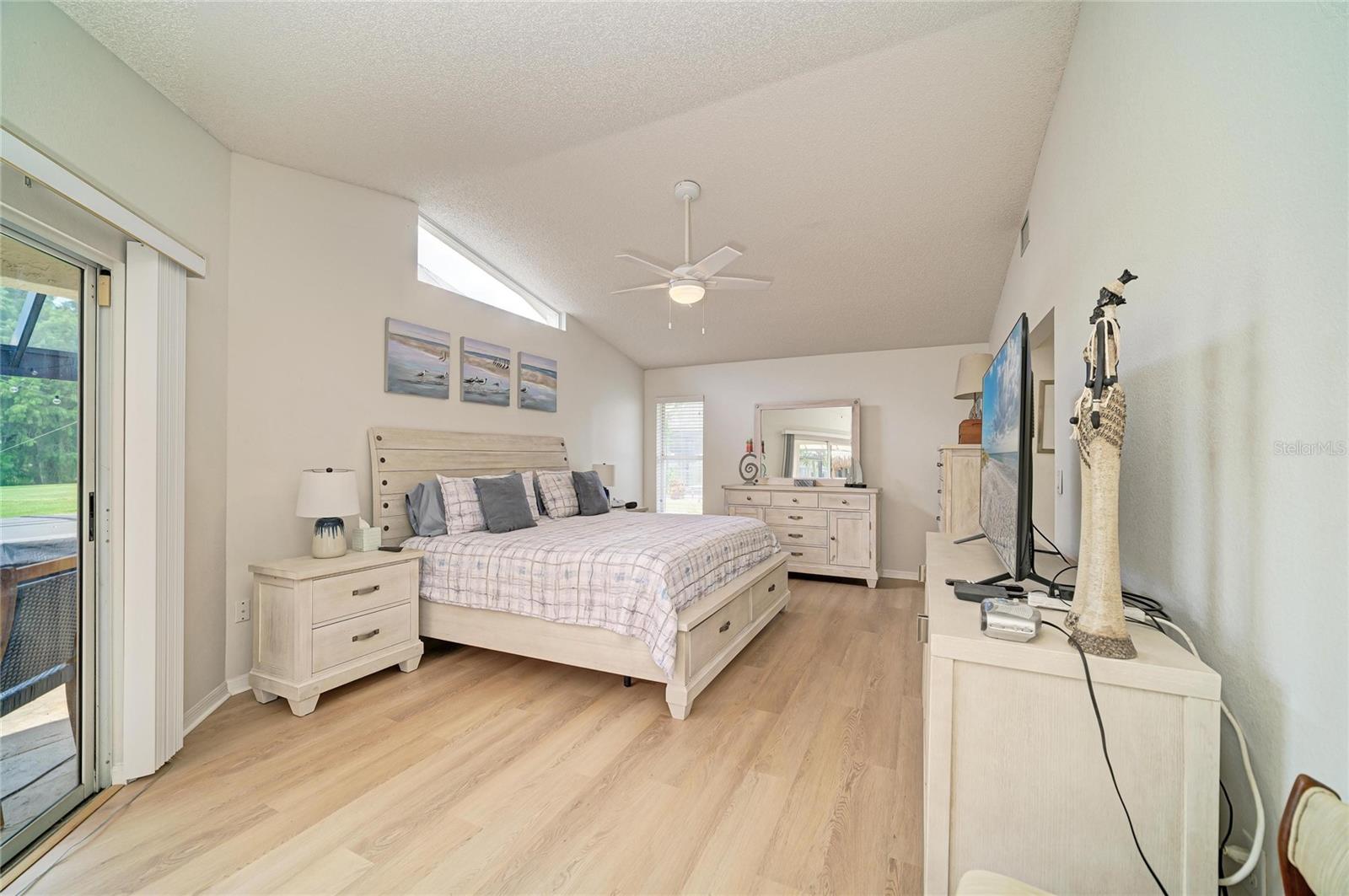 6604 STONE RIVER RD — photo 24