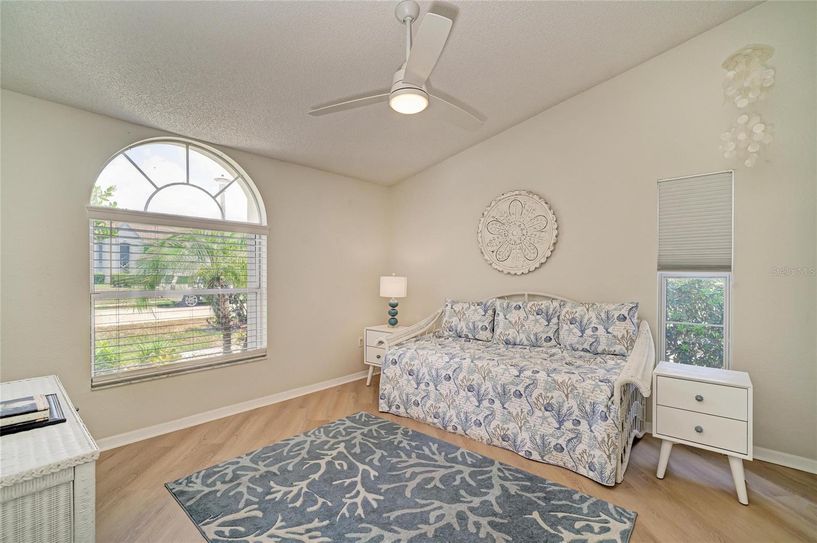6604 STONE RIVER RD — photo 33