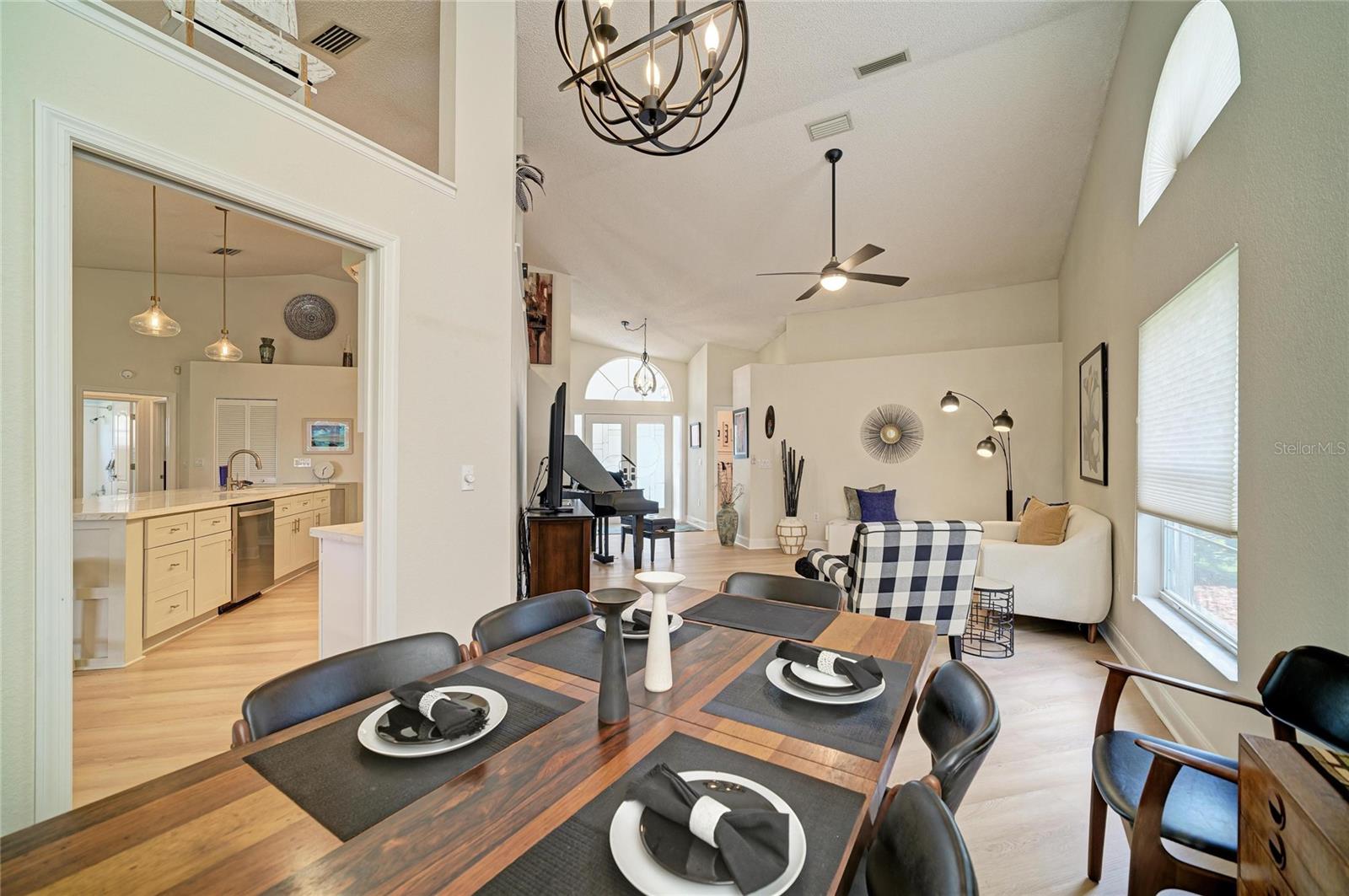 6604 STONE RIVER RD — photo 11