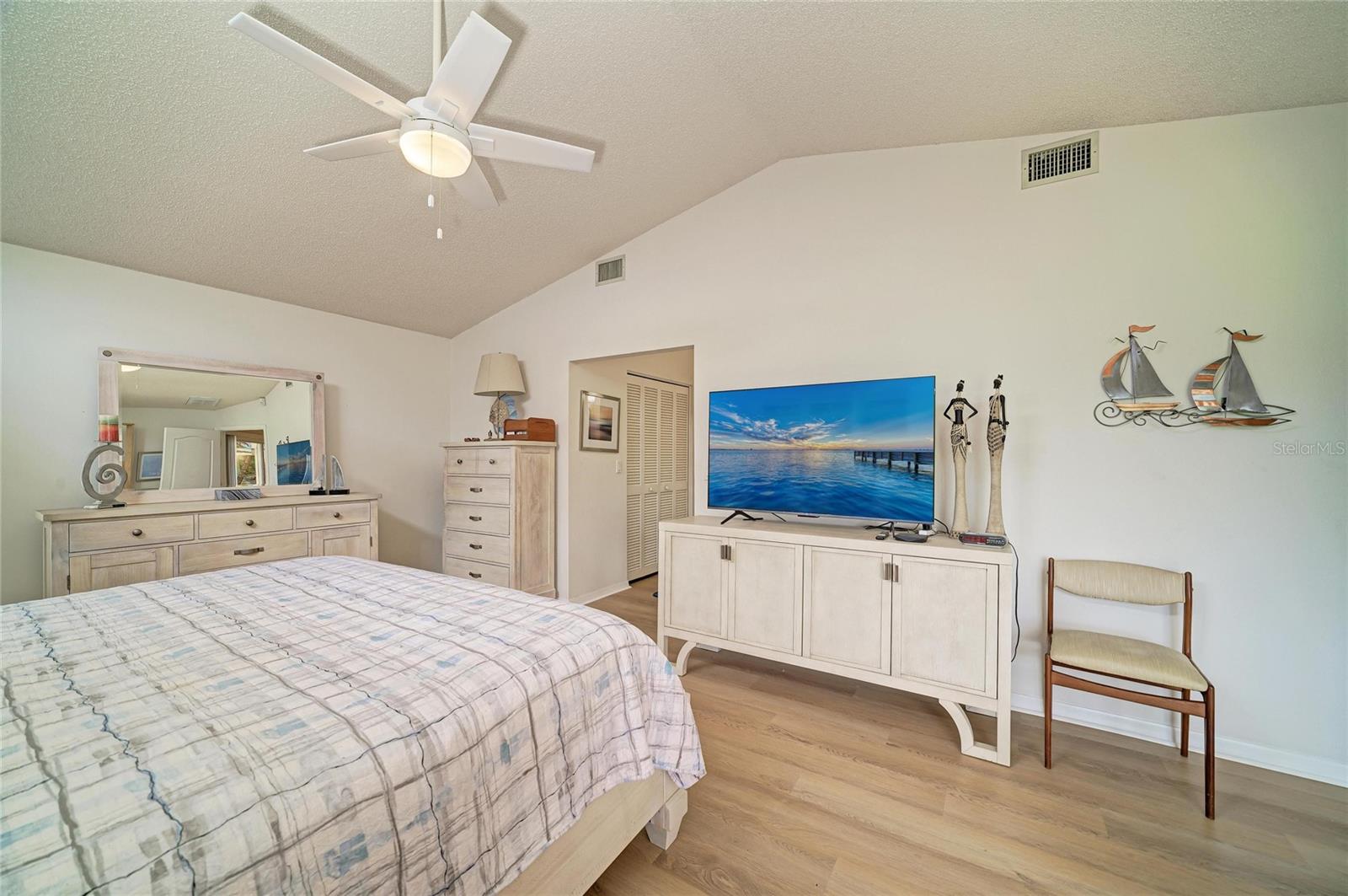 6604 STONE RIVER RD — photo 25