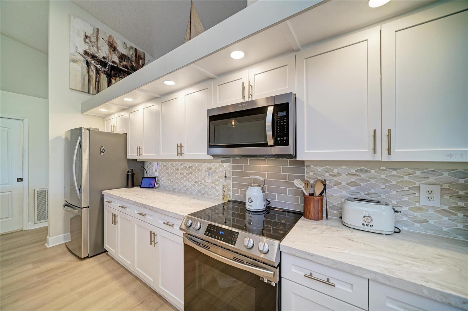 6604 STONE RIVER RD — photo 16