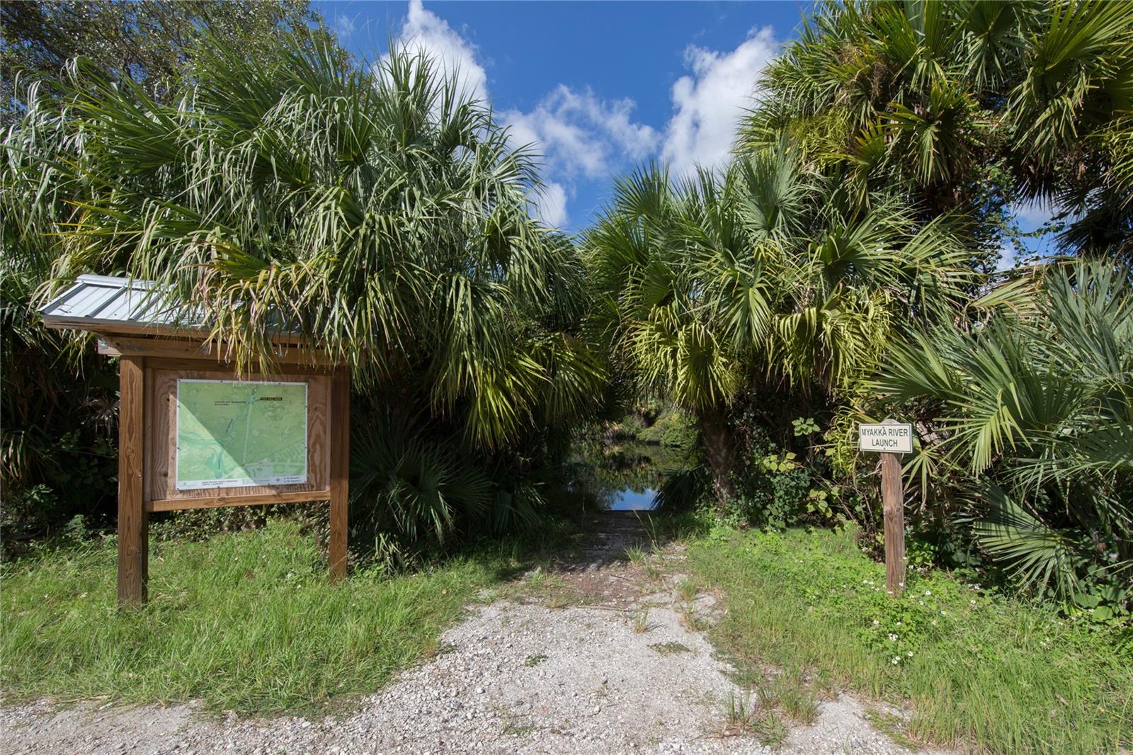 2136 PENGUIN LN — photo 33