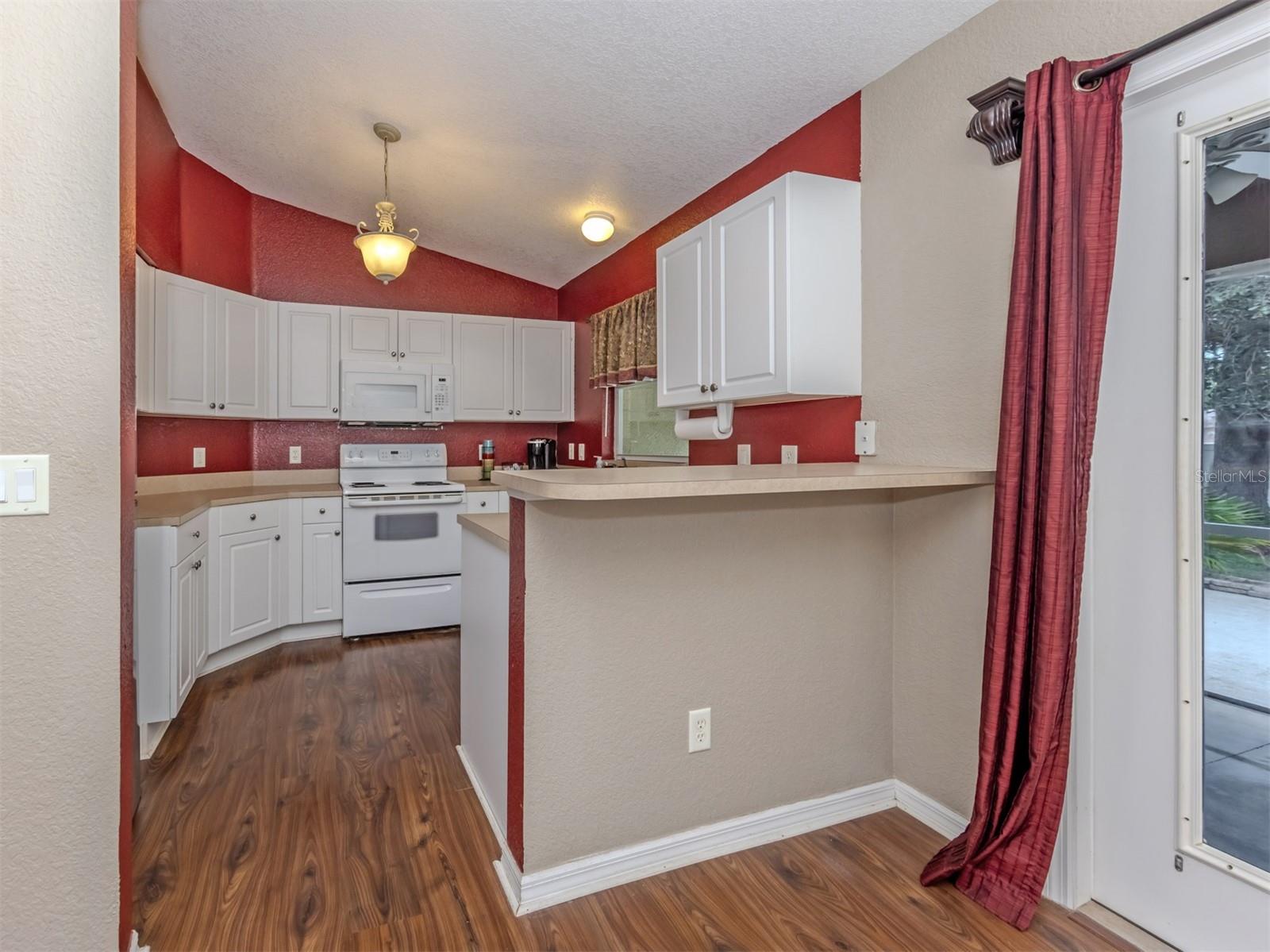 2136 PENGUIN LN — photo 11