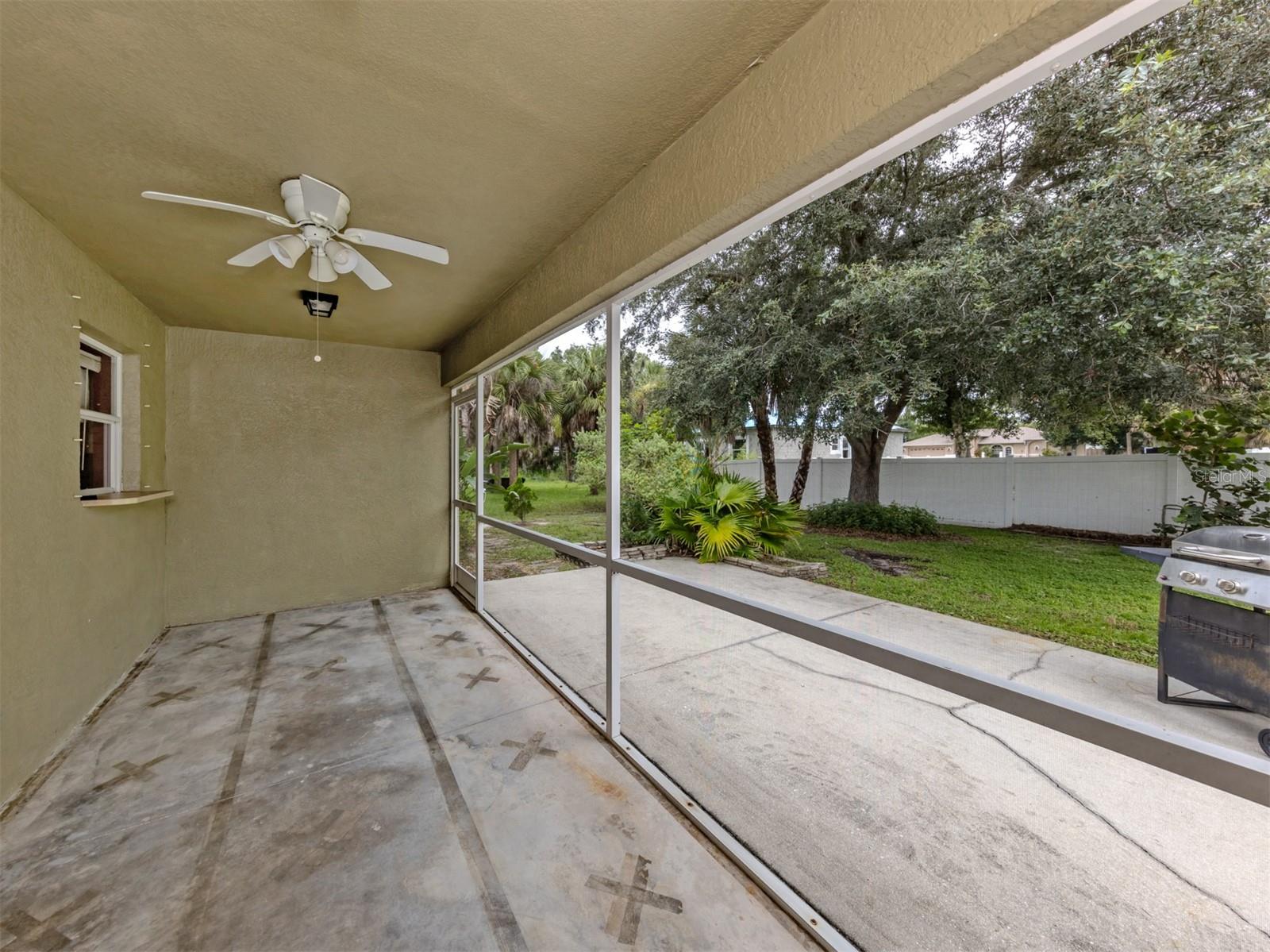 2136 PENGUIN LN — photo 29
