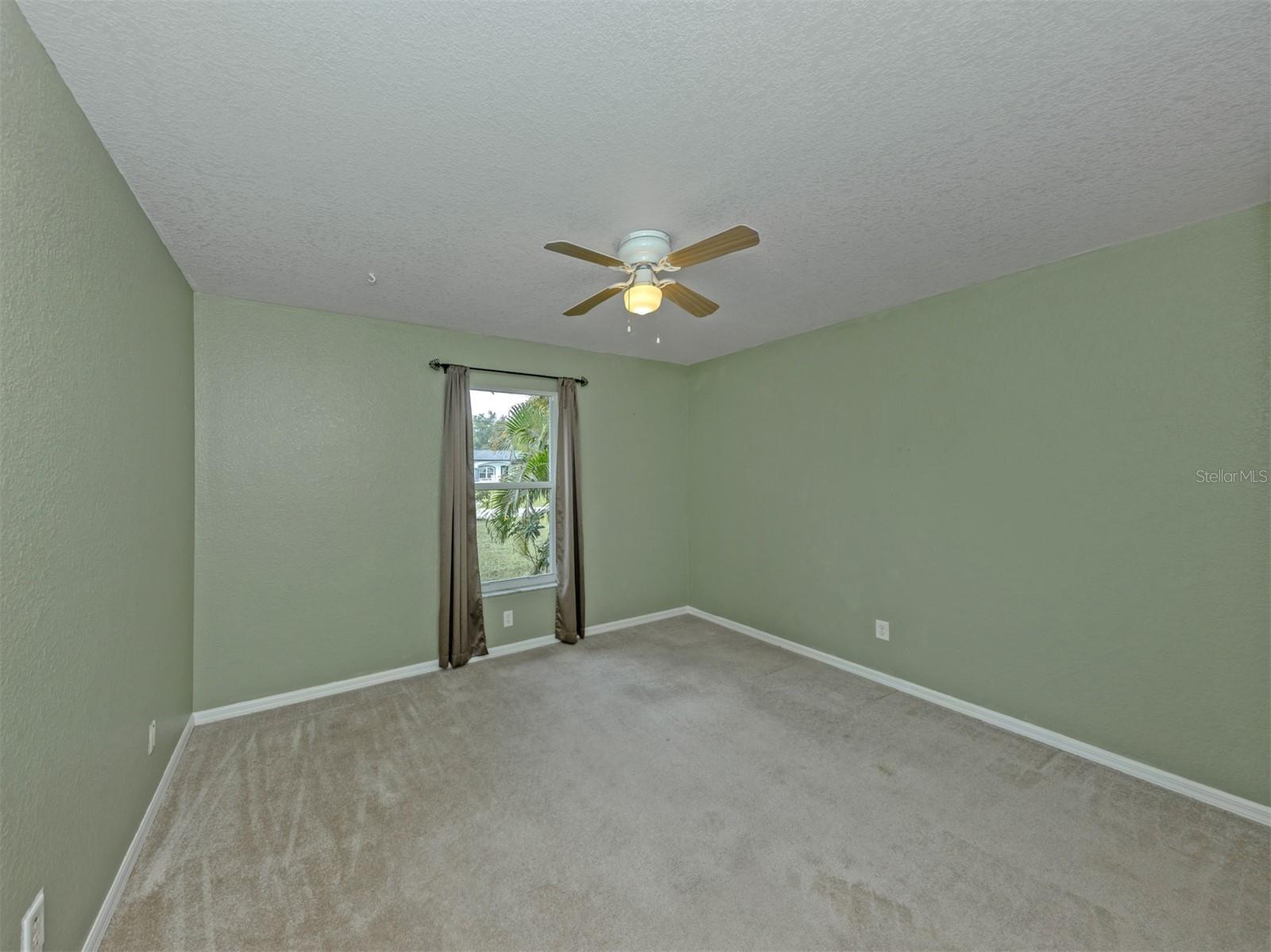 2136 PENGUIN LN — photo 20