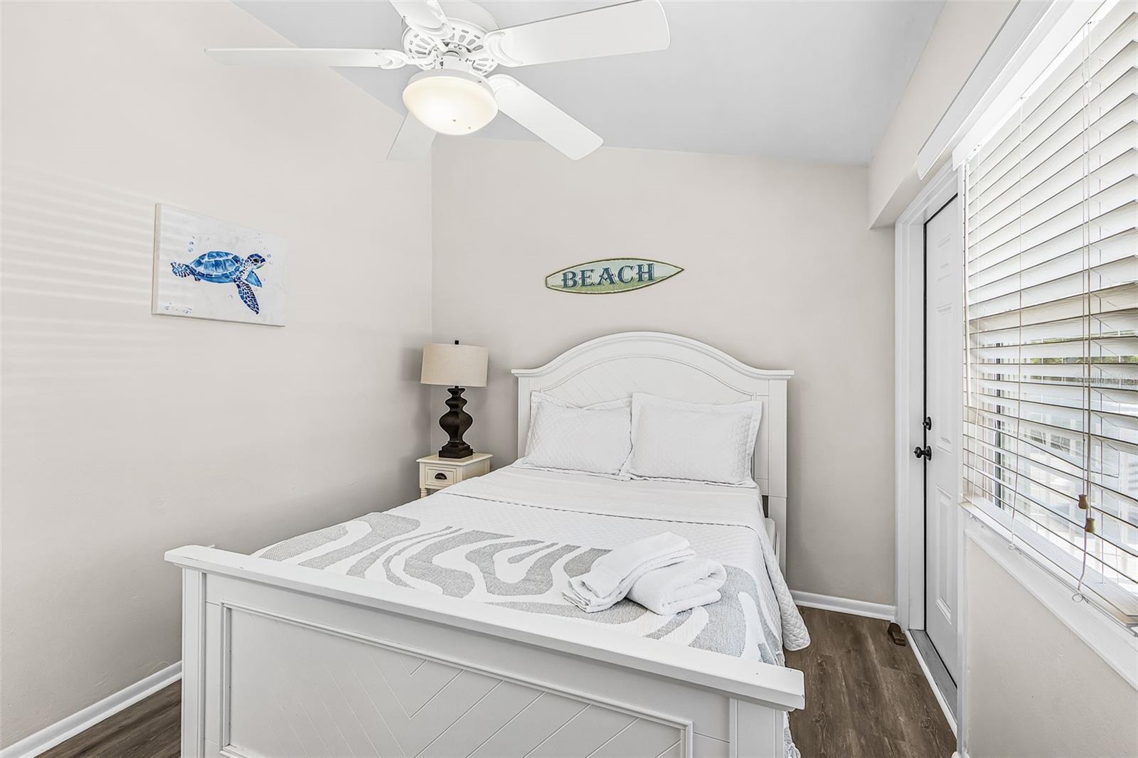 6020 MIDNIGHT PASS RD — photo 13