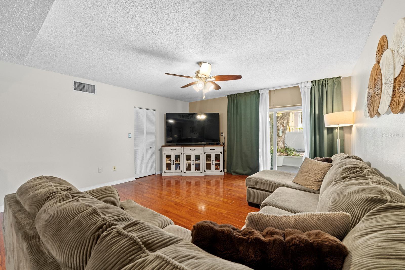 5220 BLANE DR — photo 13