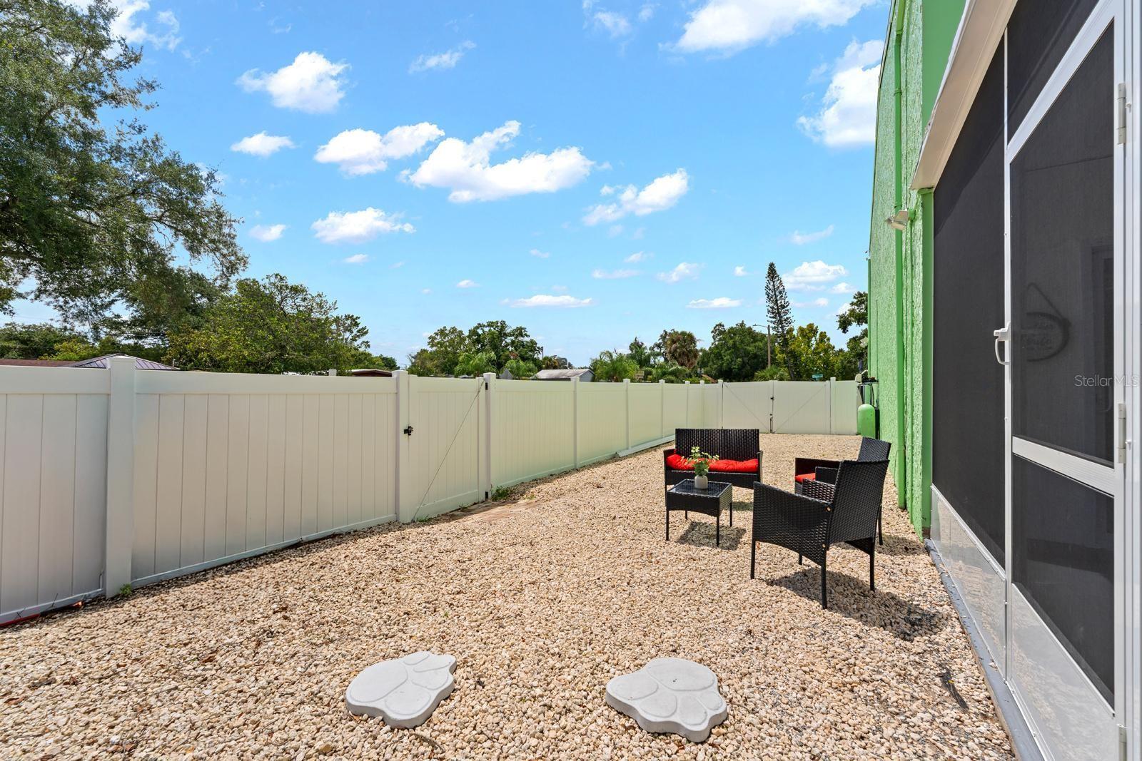 5220 BLANE DR — photo 22
