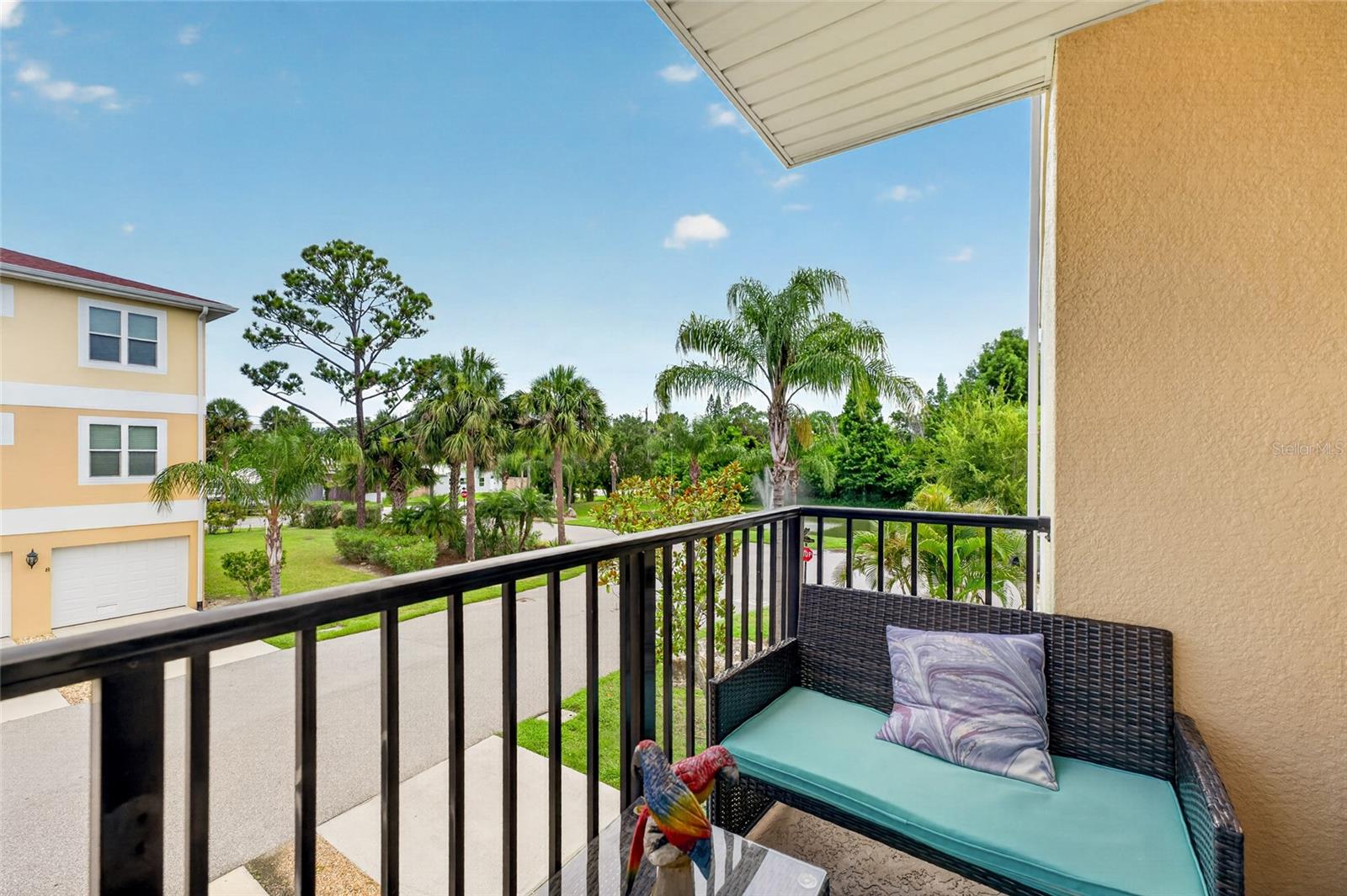 6420 BANYAN BLVD #201 — photo 3