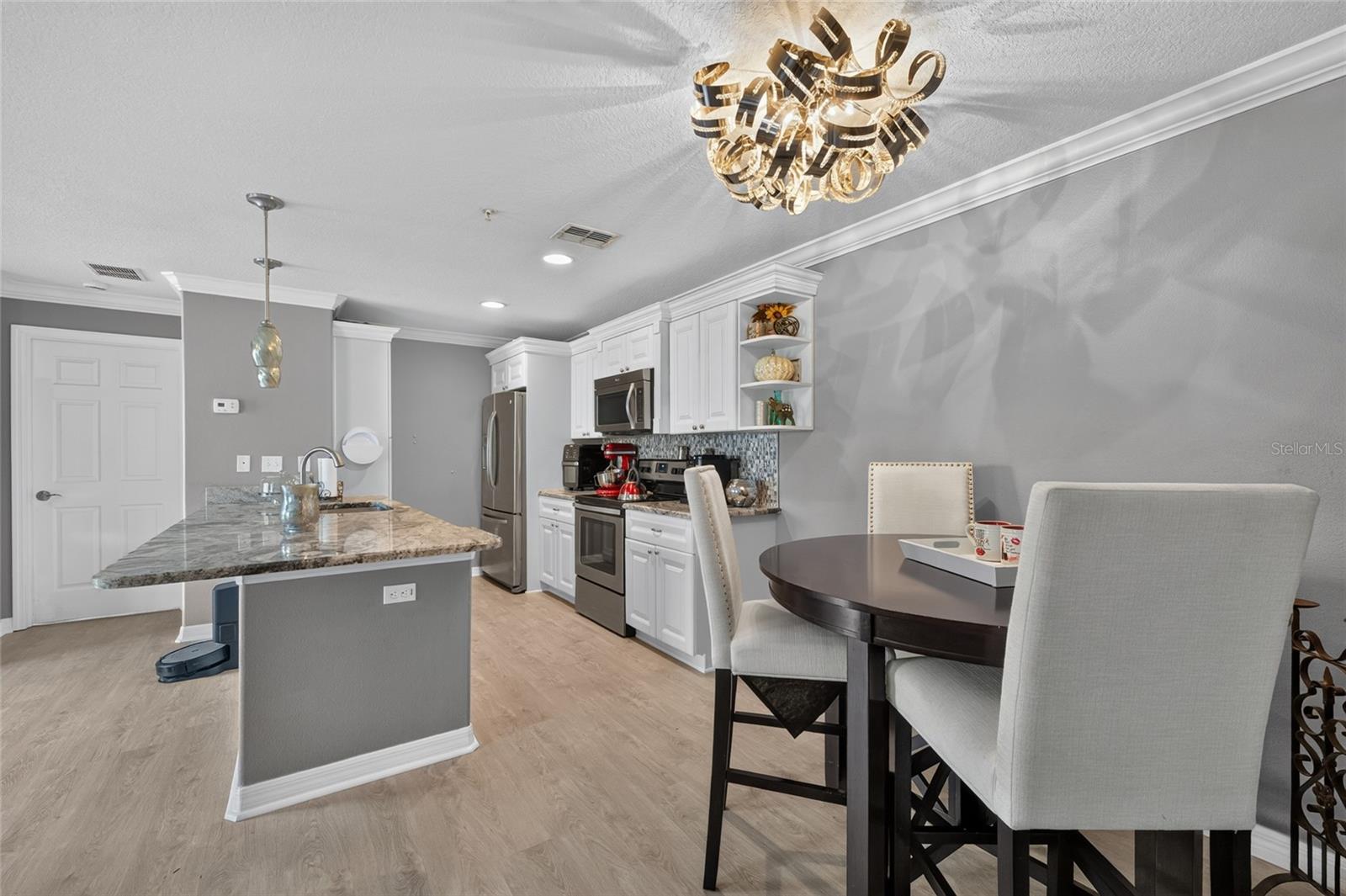 6420 BANYAN BLVD #201 — photo 10