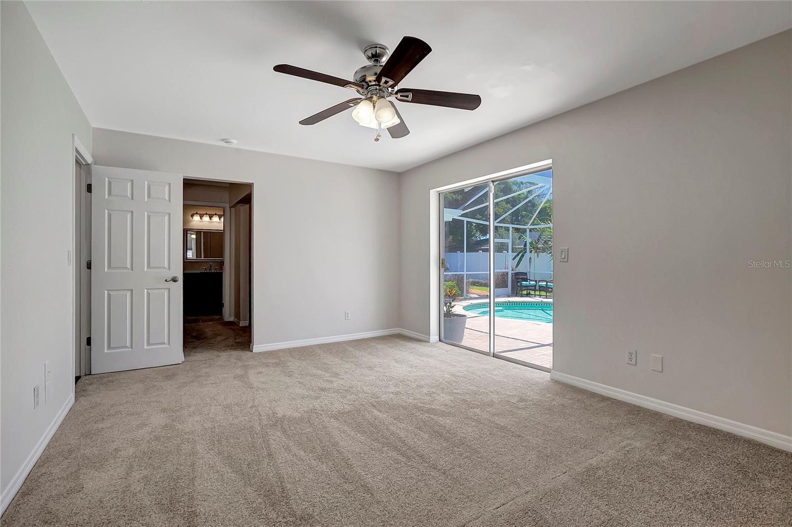 809 JACARANDA DR — photo 10