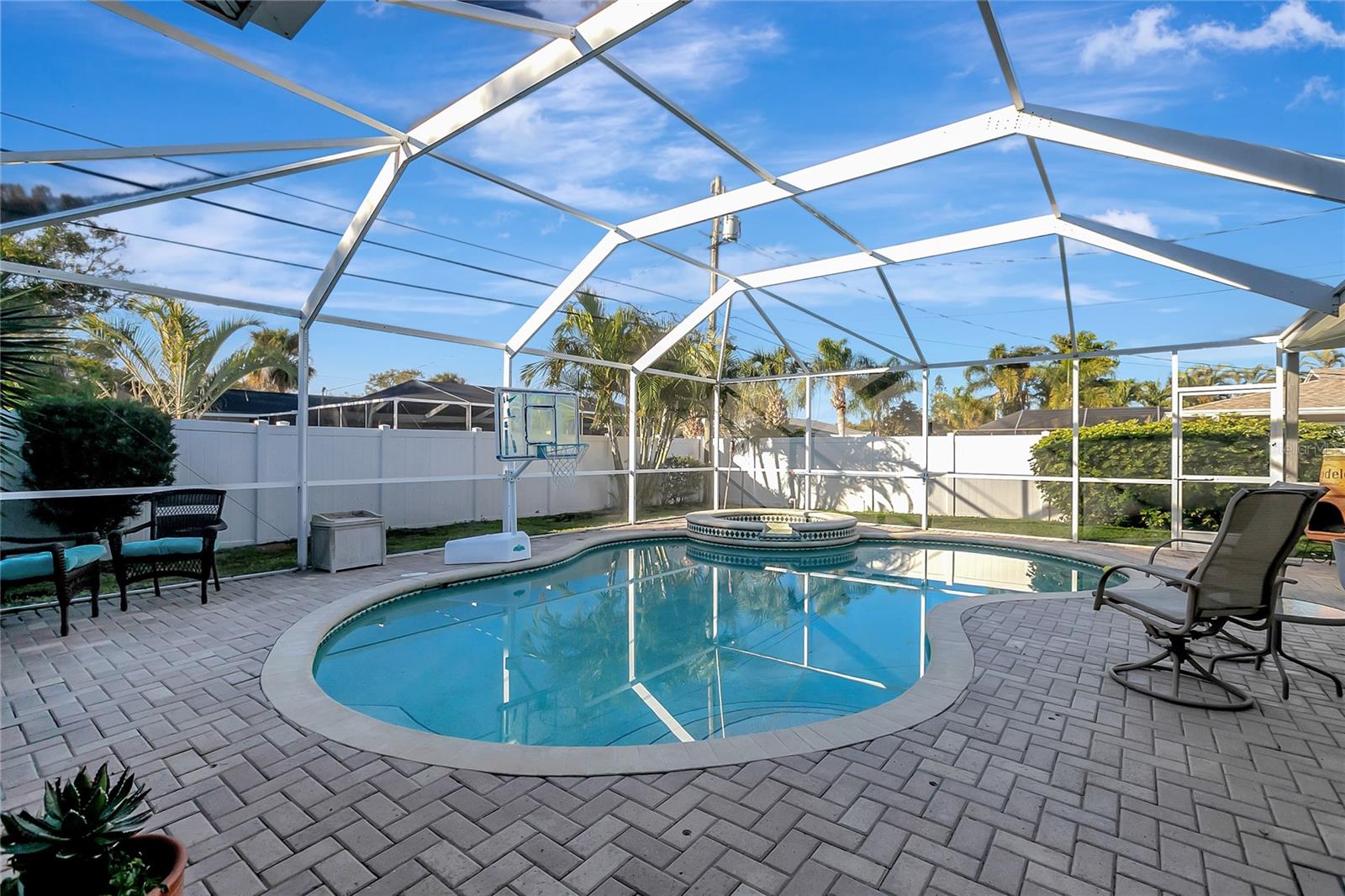 809 JACARANDA DR — photo 14