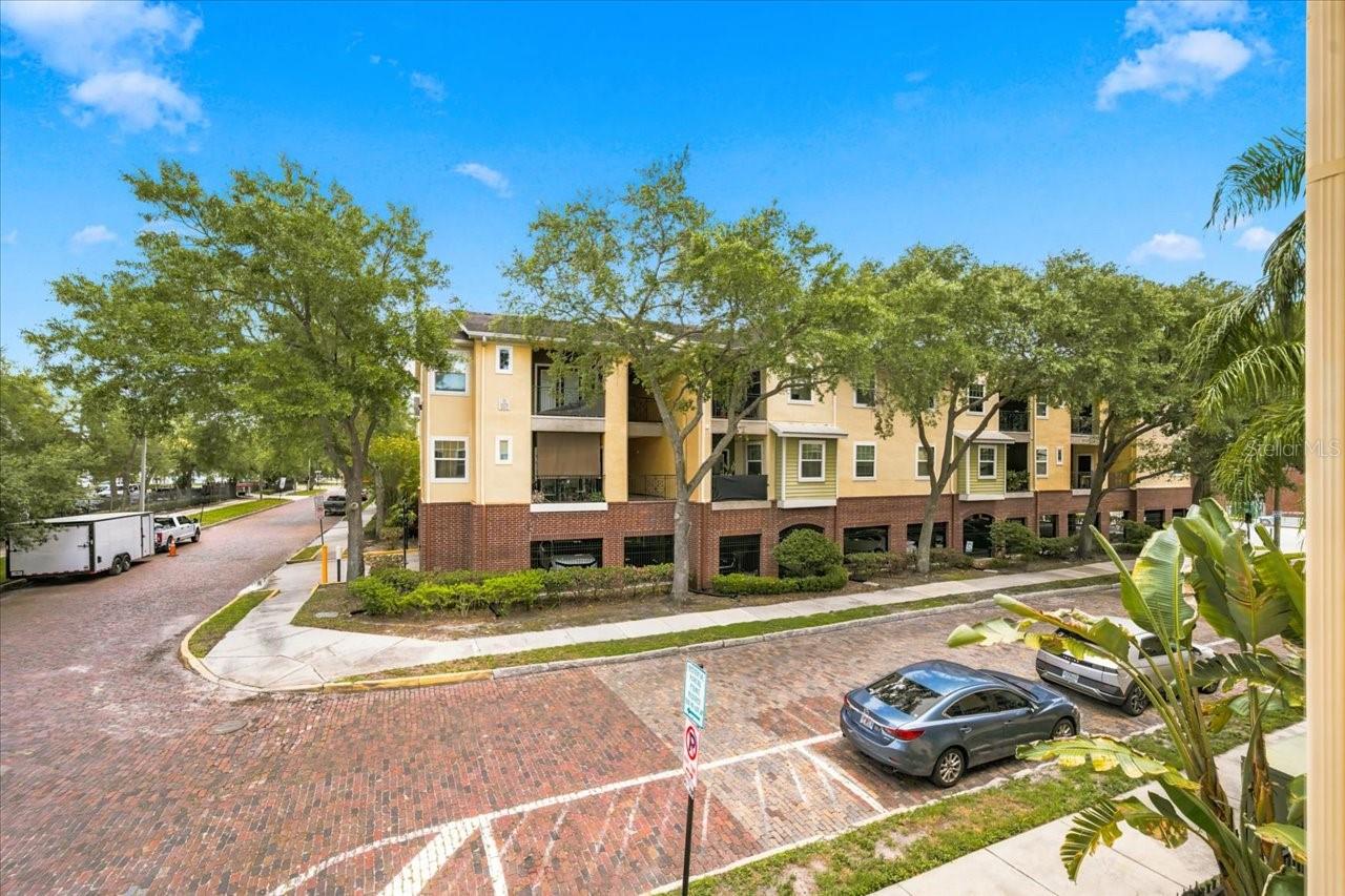1910 E PALM AVE #10205 — photo 31