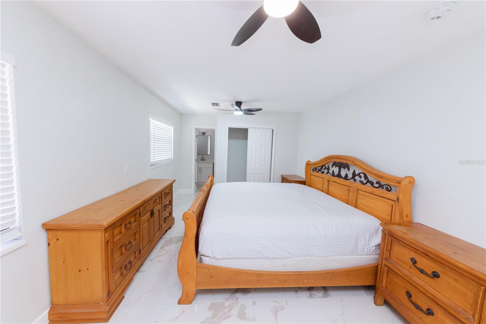 4946 DR MARTIN LUTHER KING JR ST S — photo 39