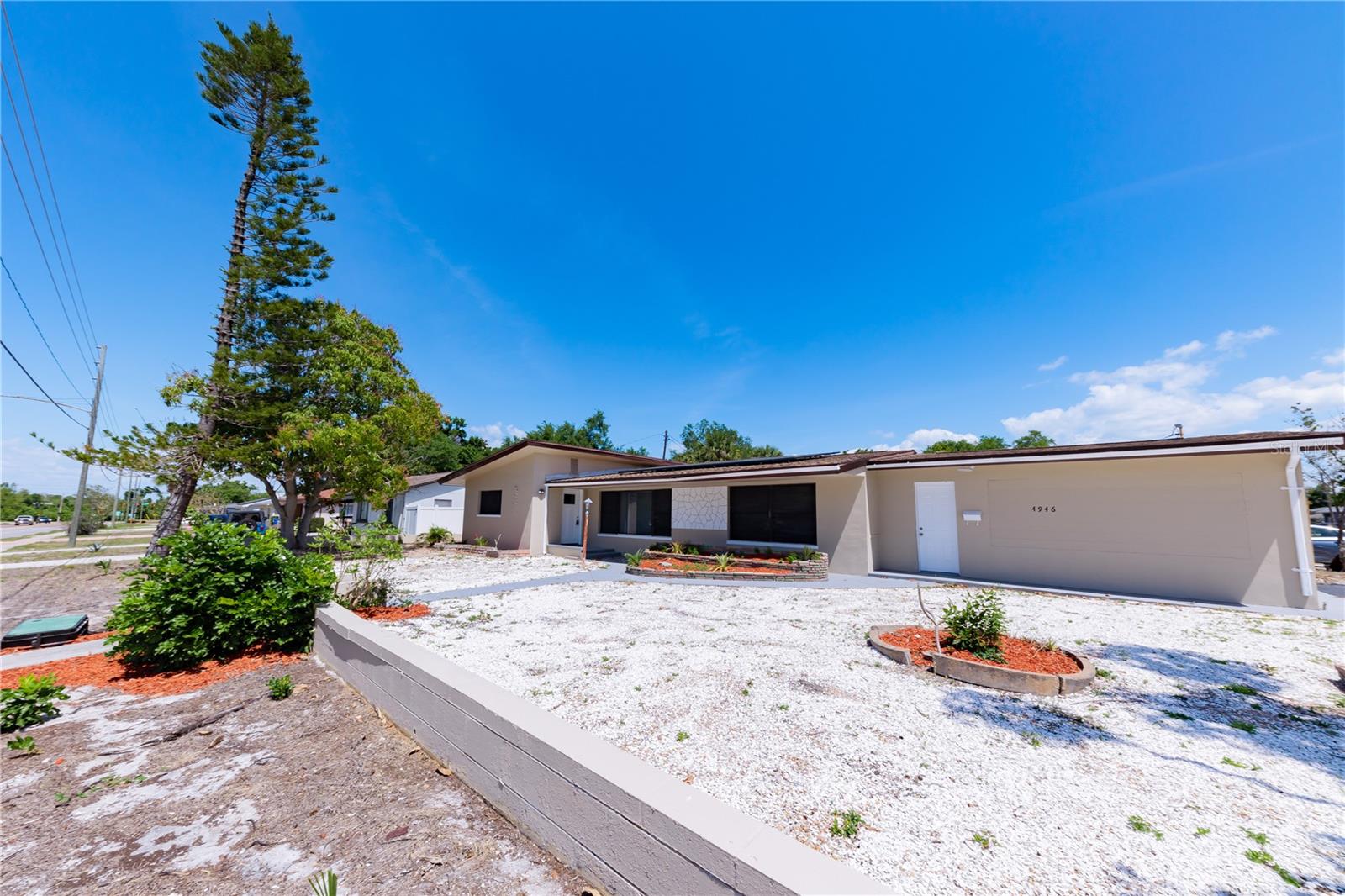 4946 DR MARTIN LUTHER KING JR ST S — photo 10