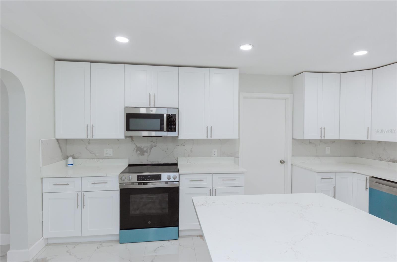 4946 DR MARTIN LUTHER KING JR ST S — photo 15