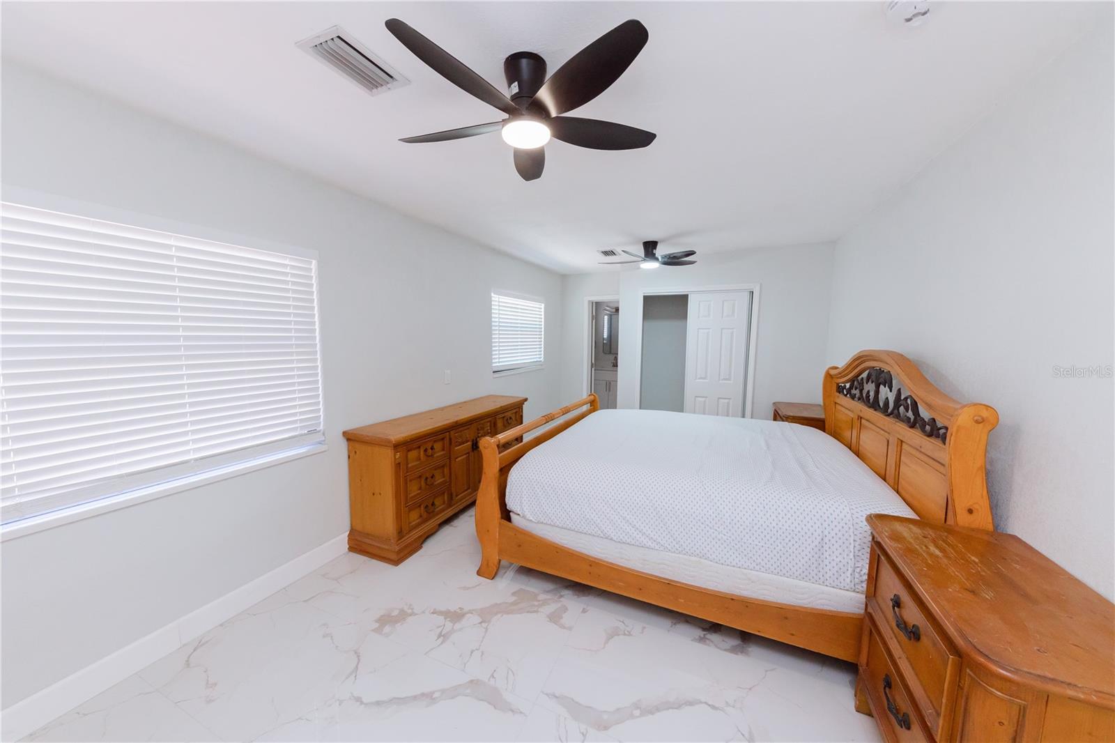 4946 DR MARTIN LUTHER KING JR ST S — photo 48