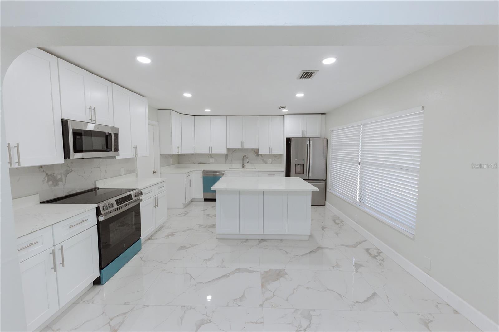 4946 DR MARTIN LUTHER KING JR ST S — photo 13
