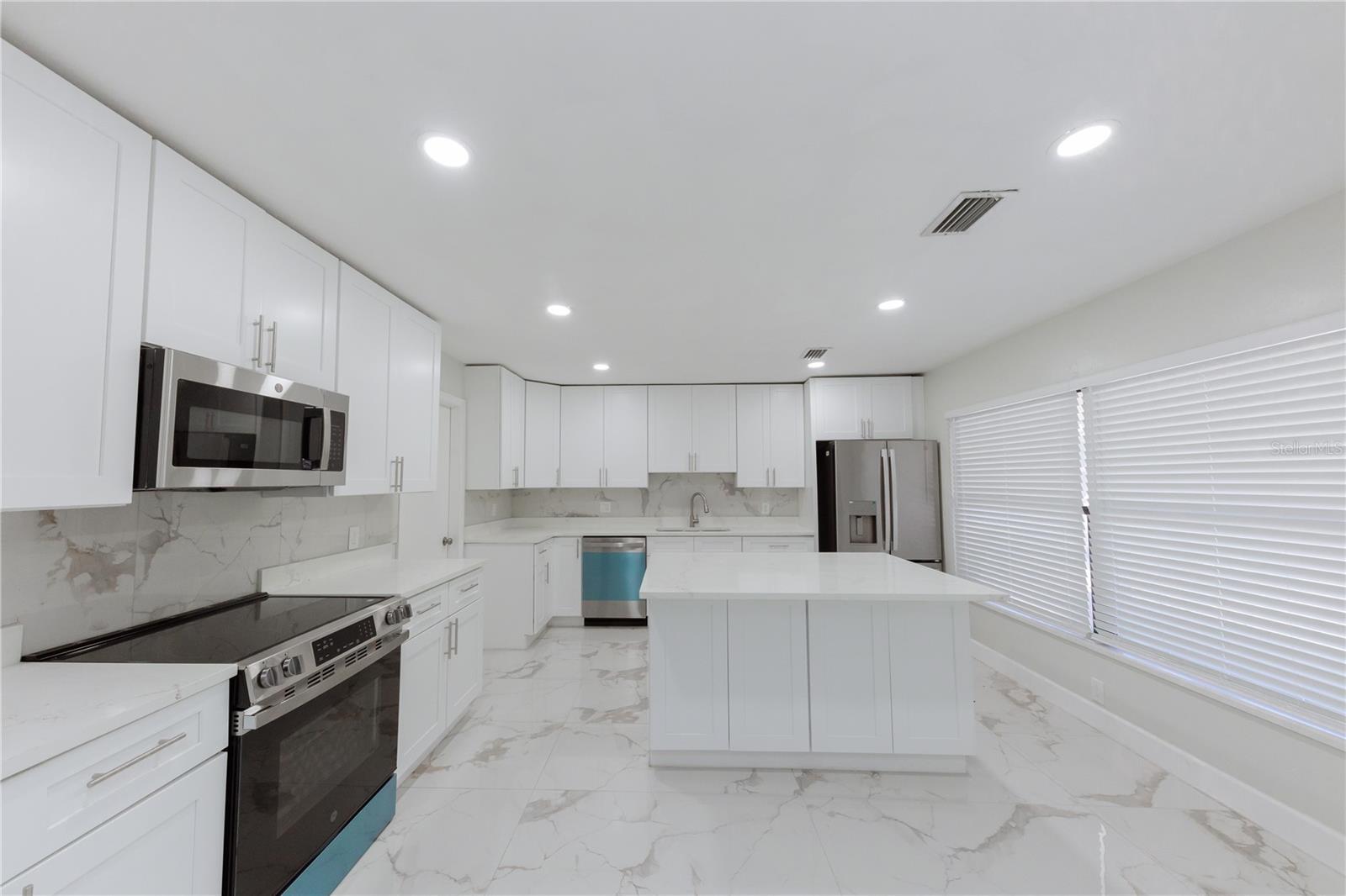 4946 DR MARTIN LUTHER KING JR ST S — photo 19