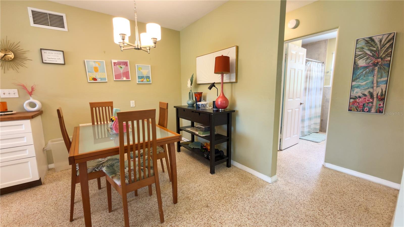 2215 ALVARADO LN — photo 13