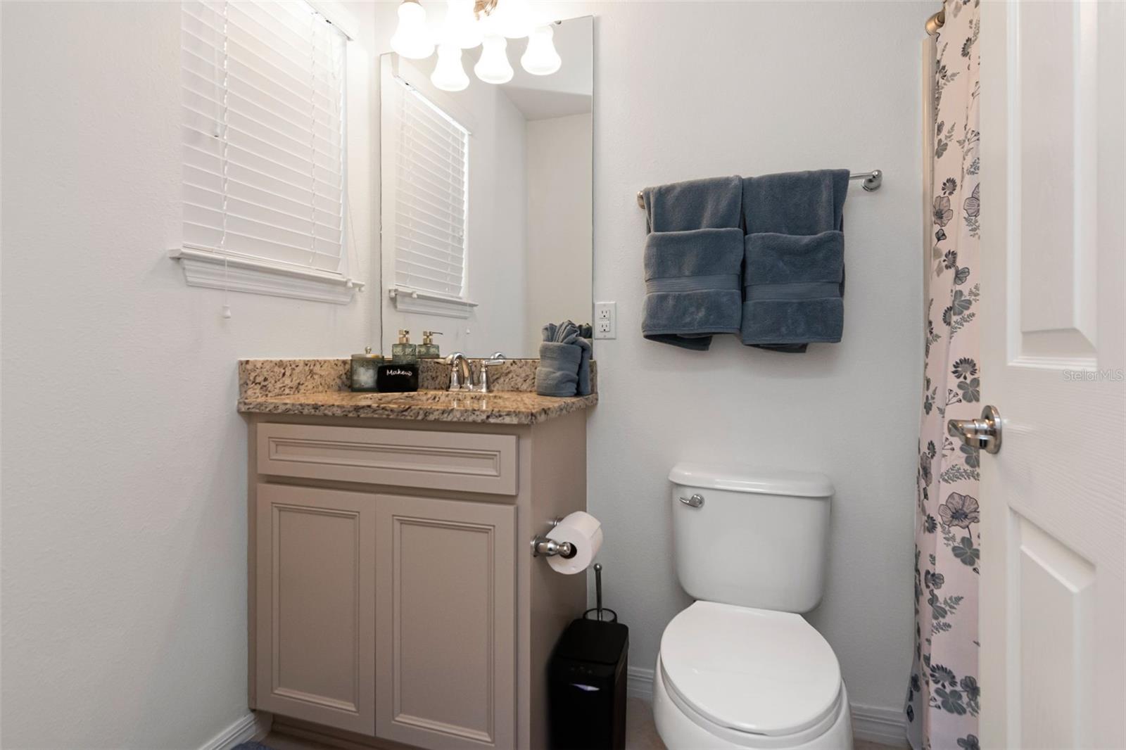 9213 HILLCROFT DR — photo 31