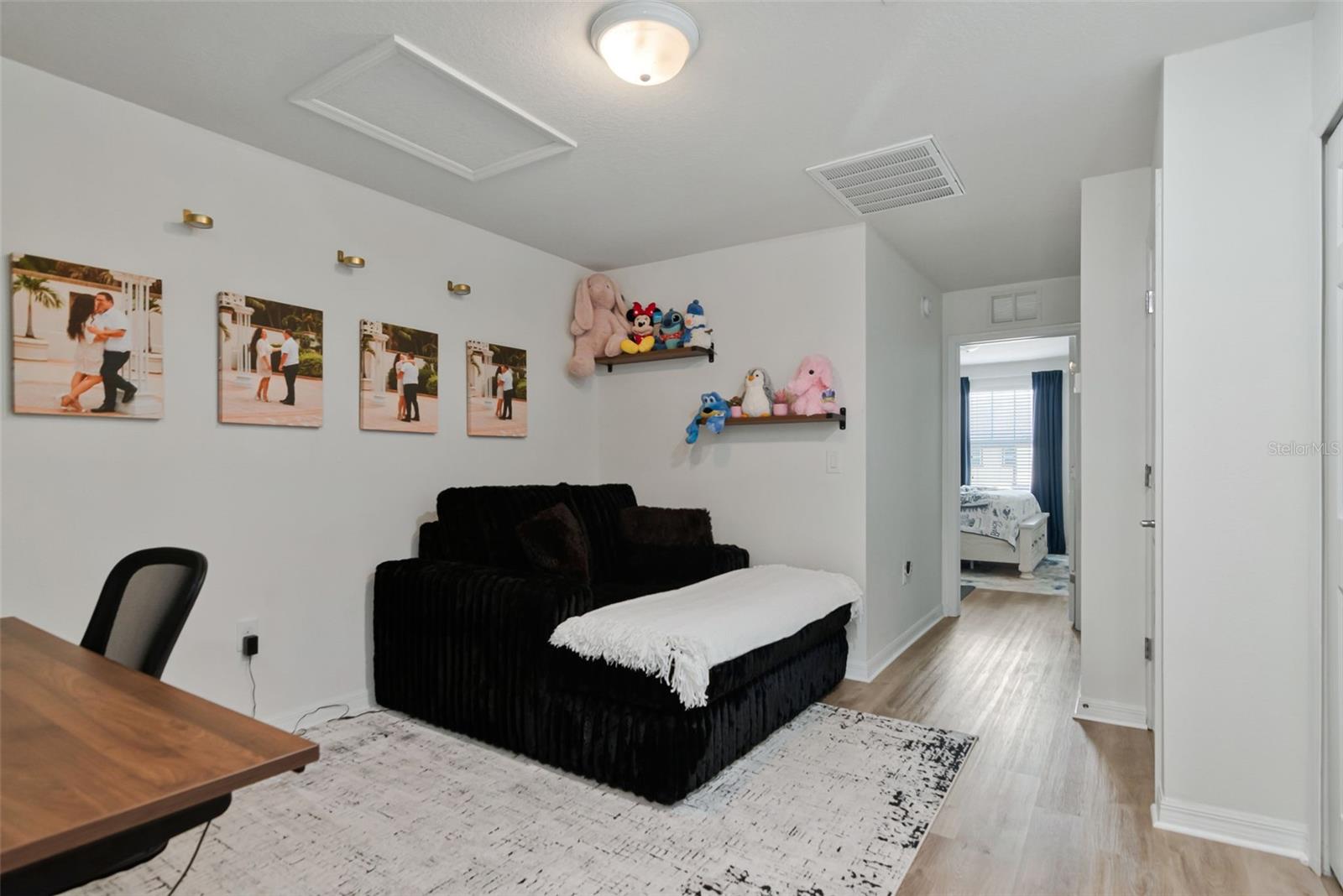 9213 HILLCROFT DR — photo 25