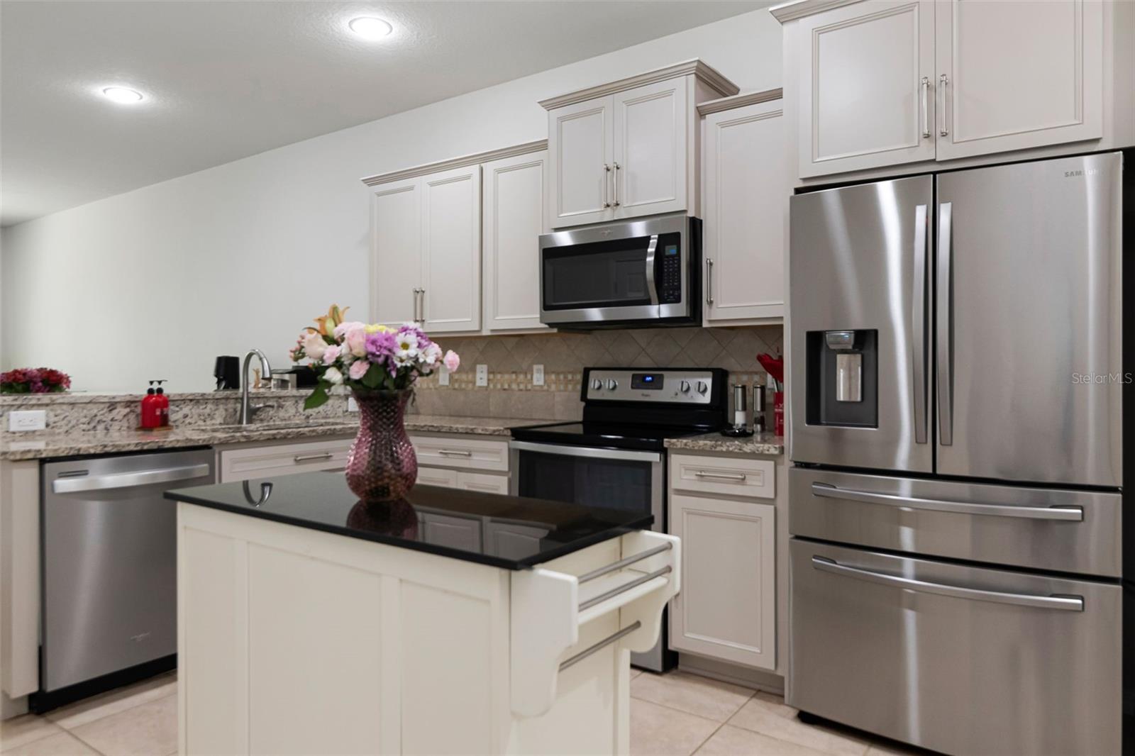 9213 HILLCROFT DR — photo 7