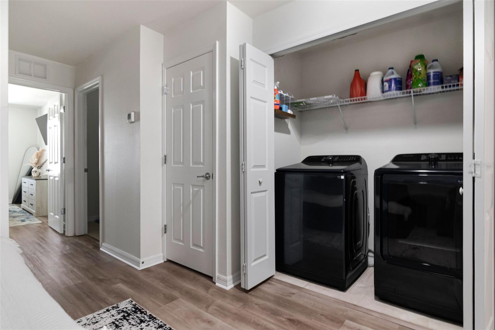 9213 HILLCROFT DR — photo 27