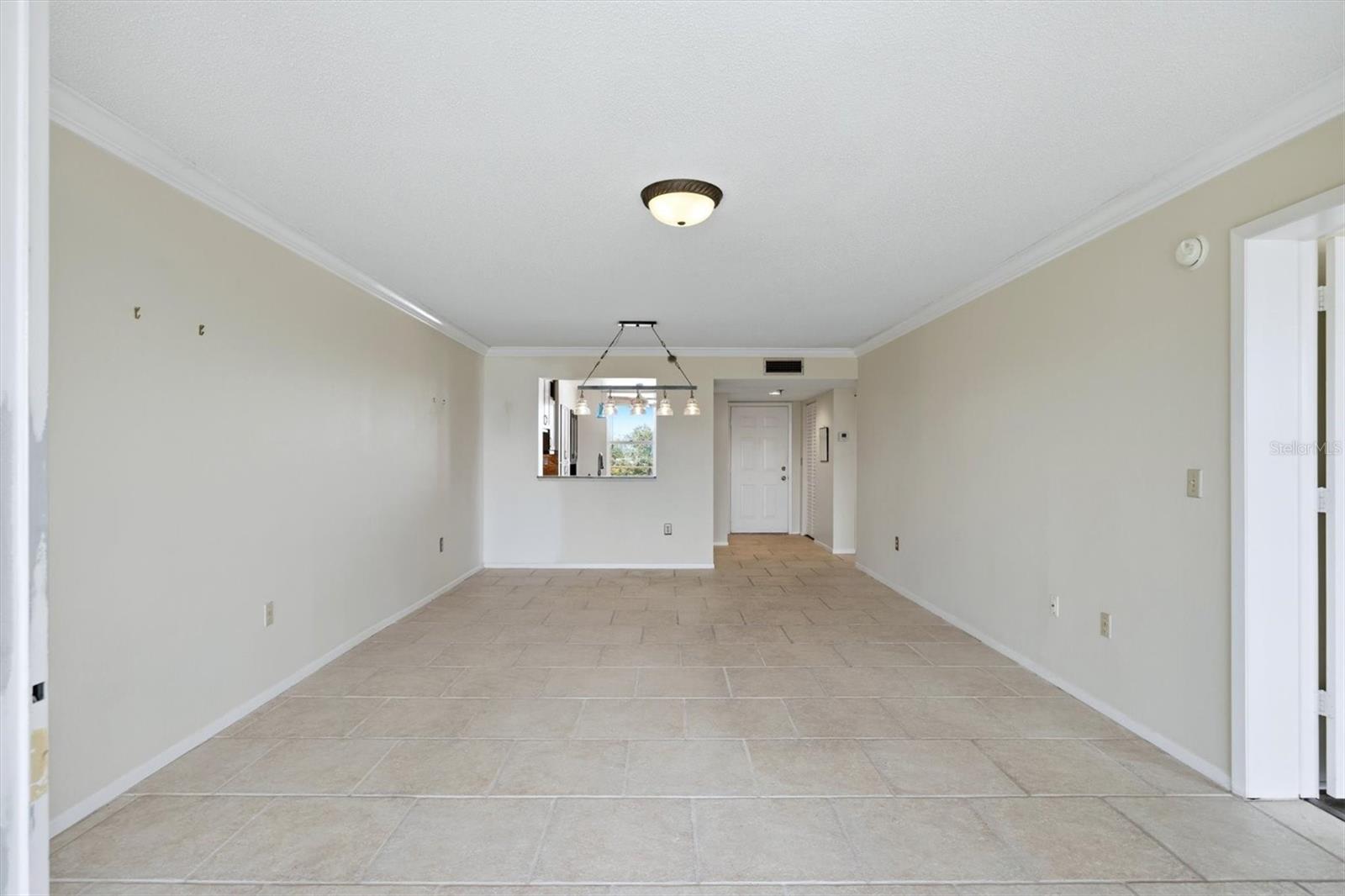 4550 PINEBROOK CIR #403 — photo 8