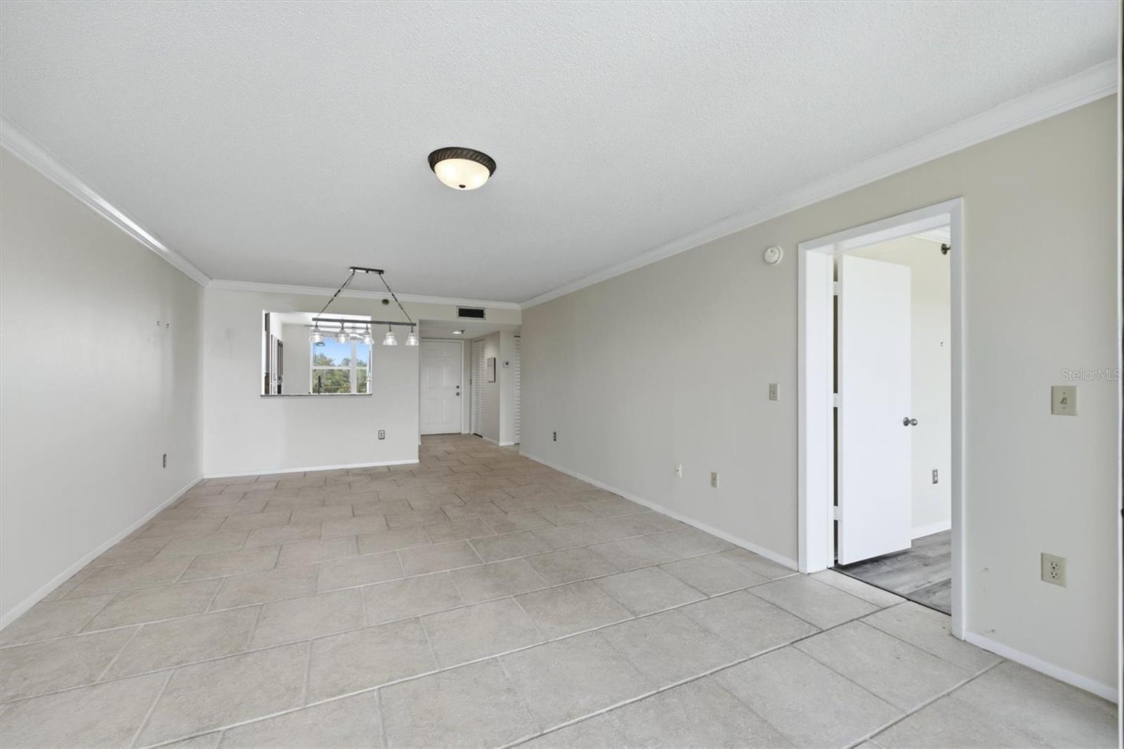 4550 PINEBROOK CIR #403 — photo 7