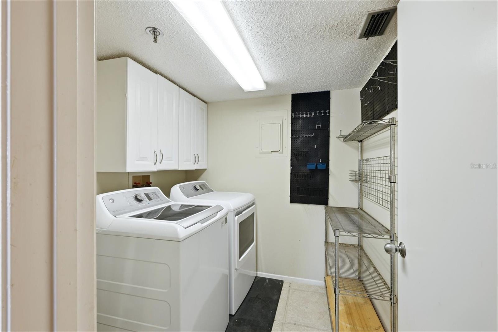 4550 PINEBROOK CIR #403 — photo 28