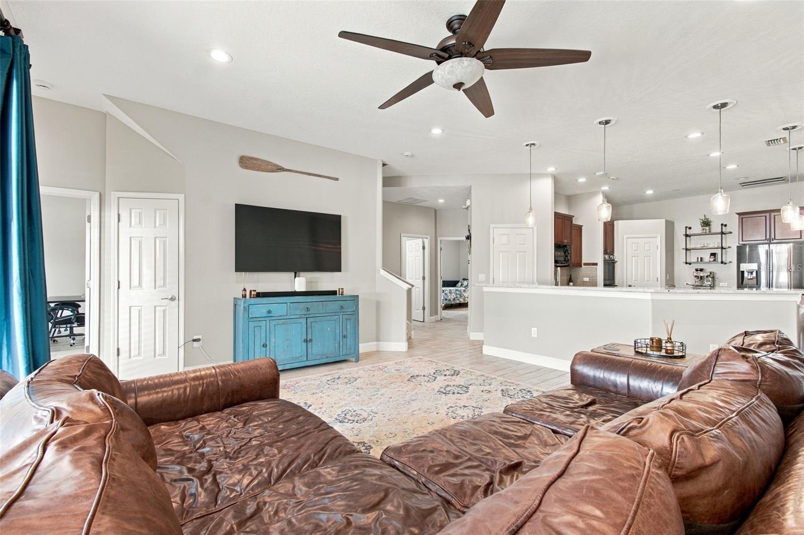 3335 STONEGATE FALLS DR — photo 2
