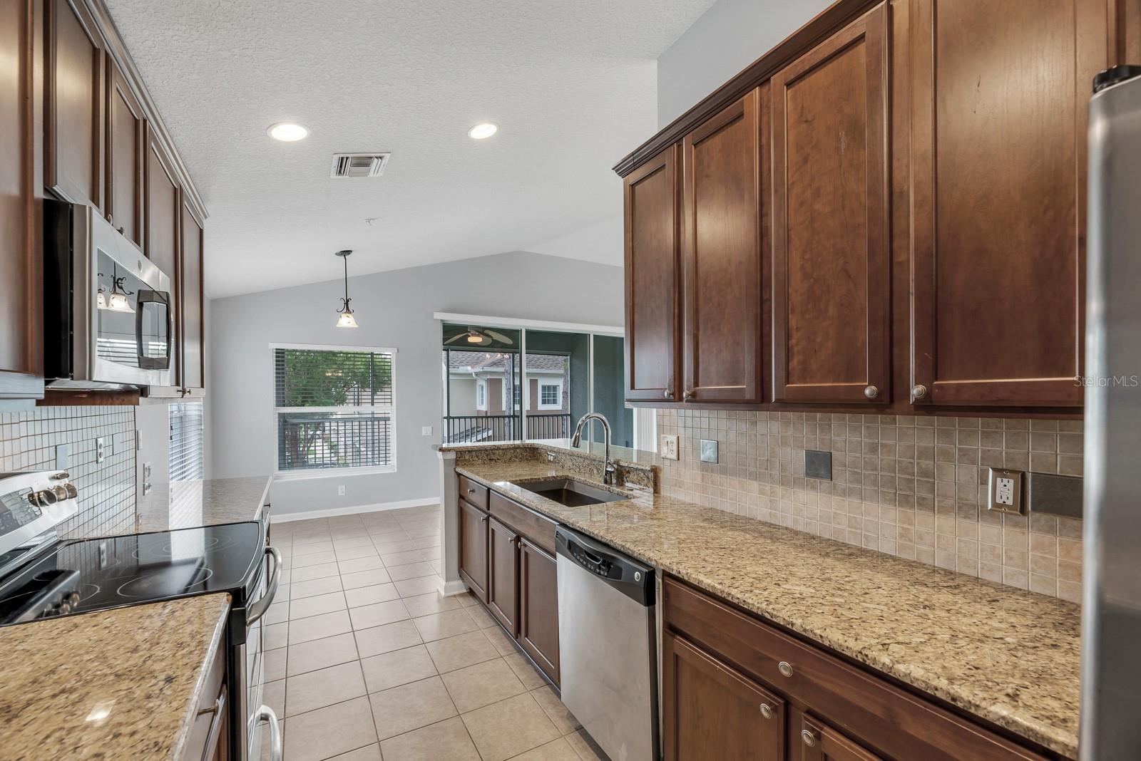 2223 KINGS PALACE DR #00 — photo 14
