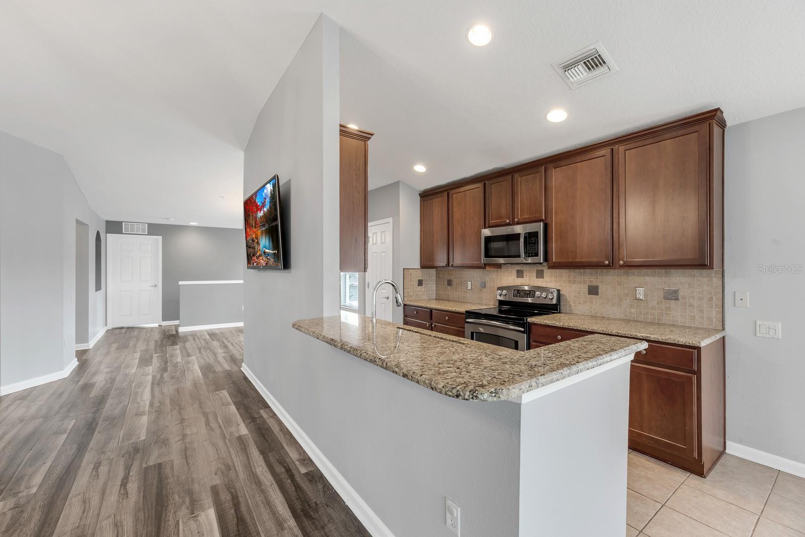 2223 KINGS PALACE DR #00 — photo 16