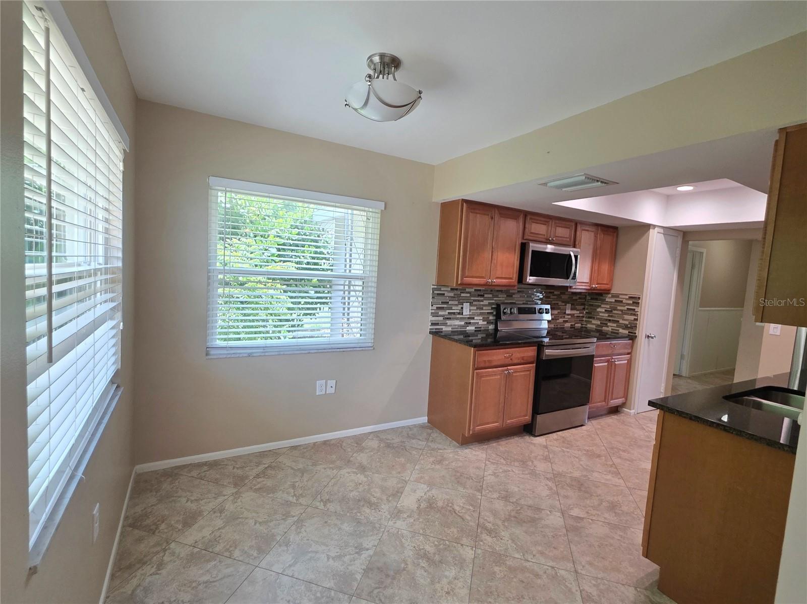 352 PINE TREE RD — photo 12