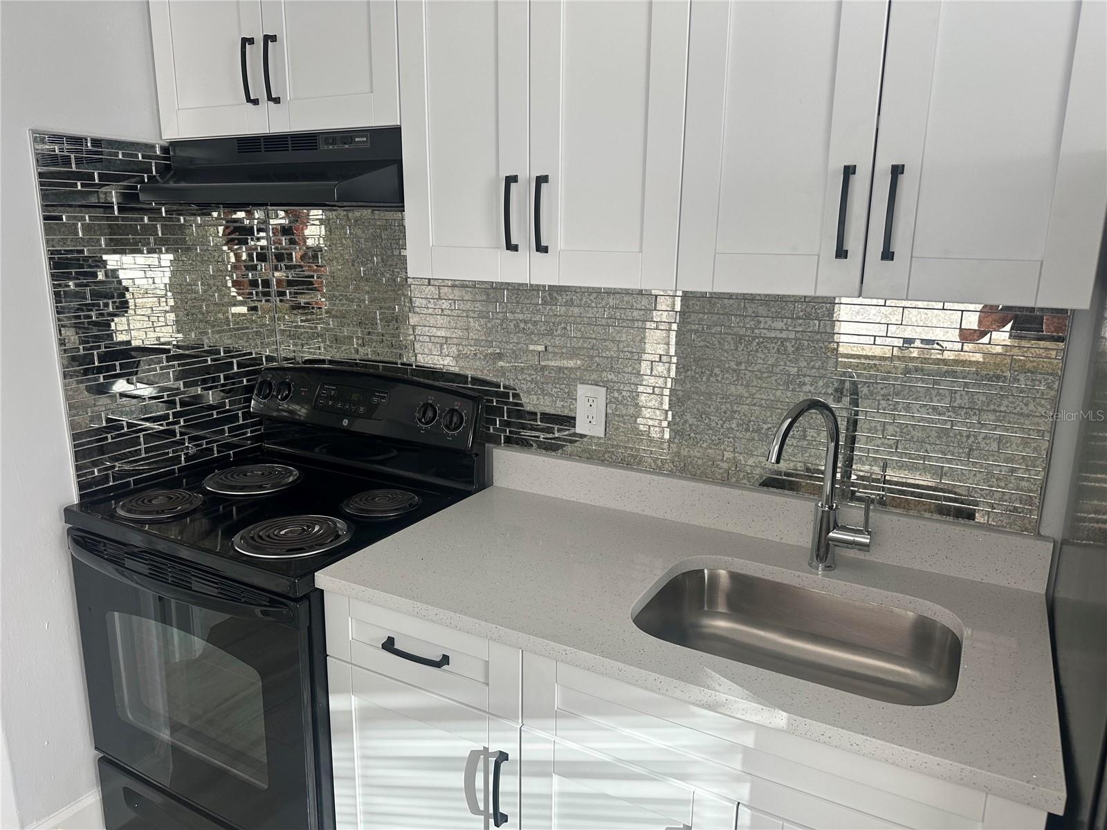 1104 E 140TH AVE #B — photo 3