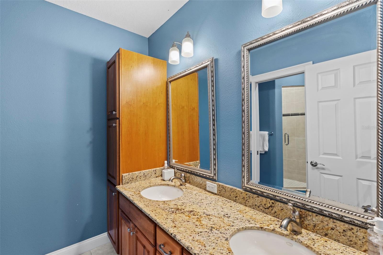 3317 W LEONA ST — photo 56