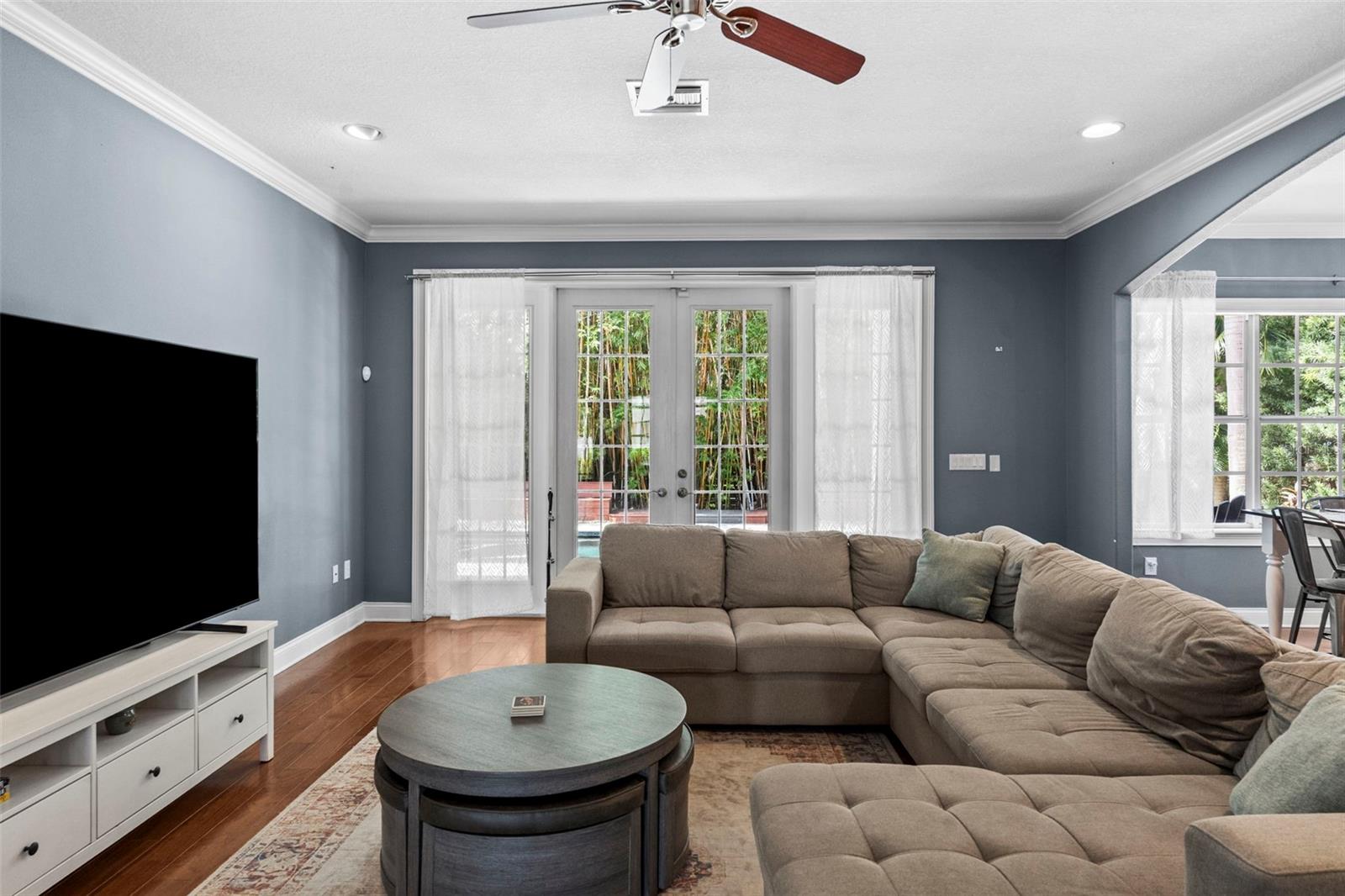 3317 W LEONA ST — photo 12
