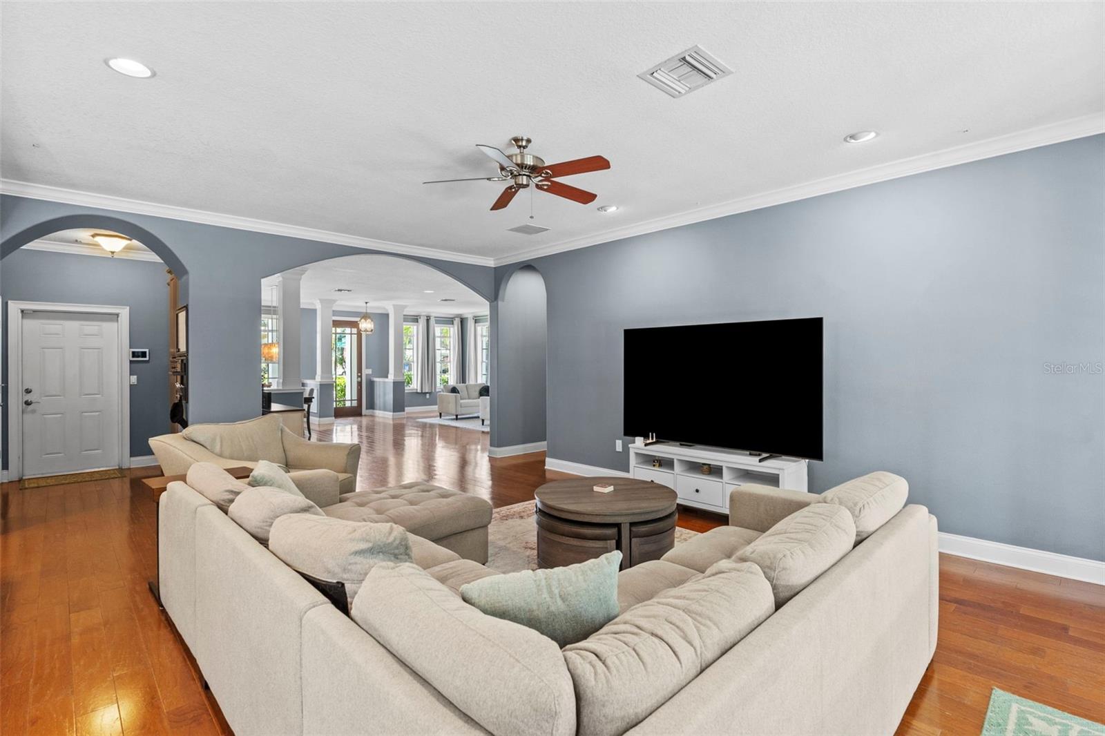 3317 W LEONA ST — photo 15