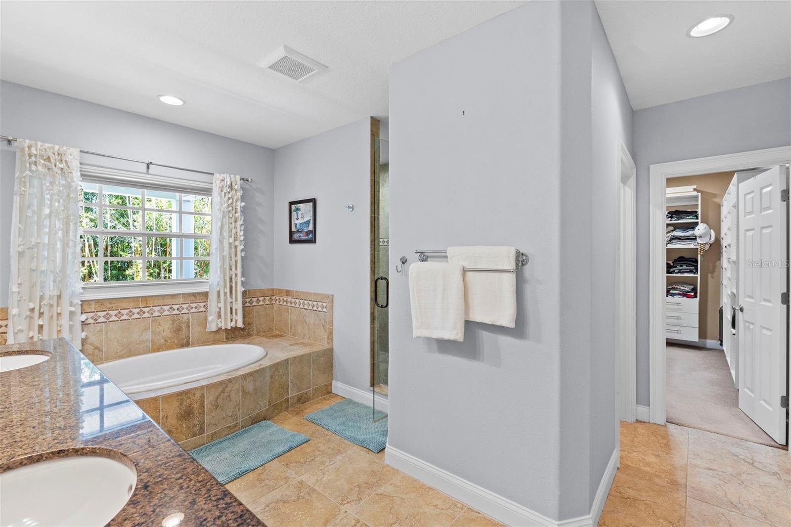 3317 W LEONA ST — photo 38