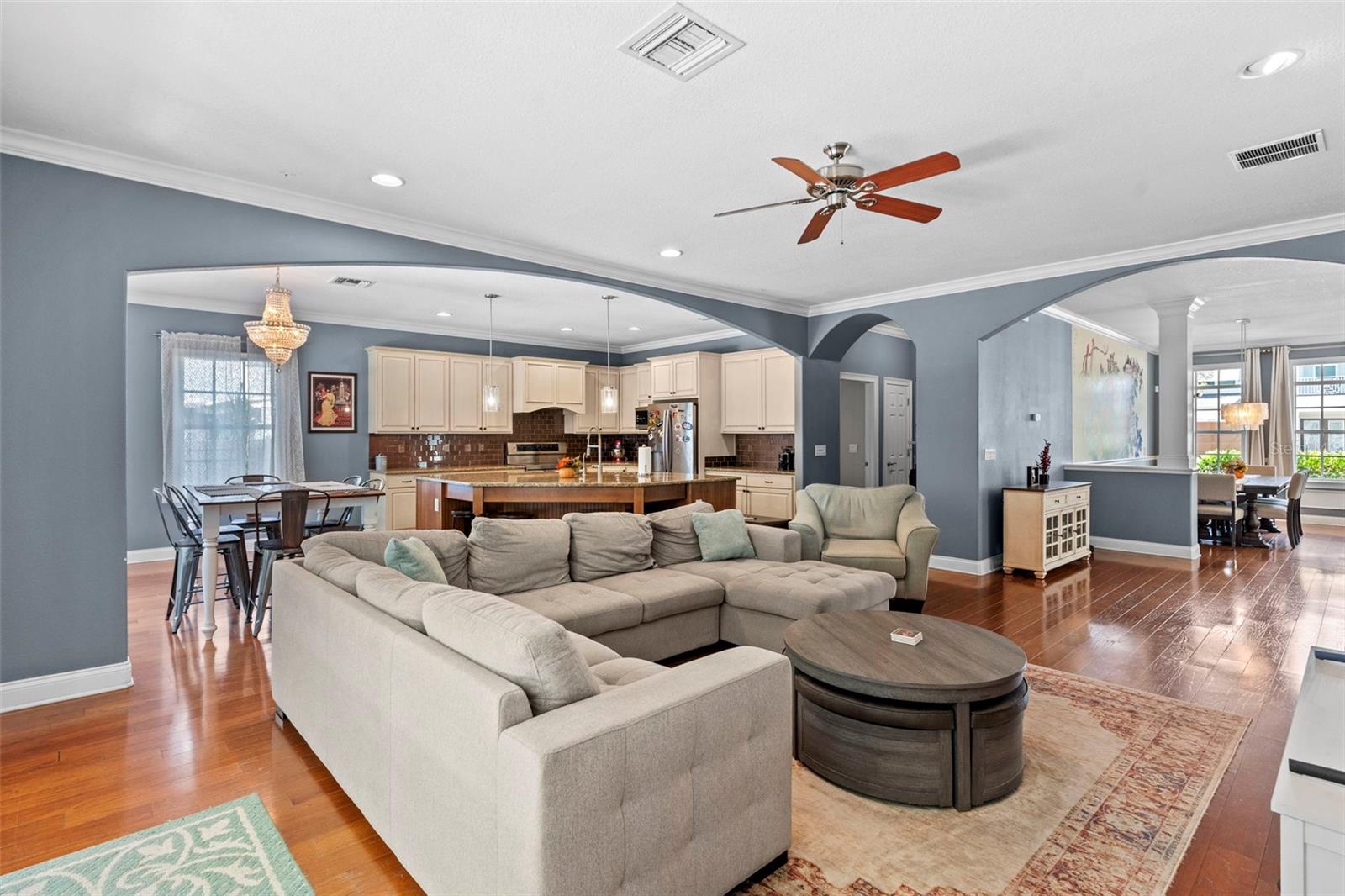 3317 W LEONA ST — photo 16
